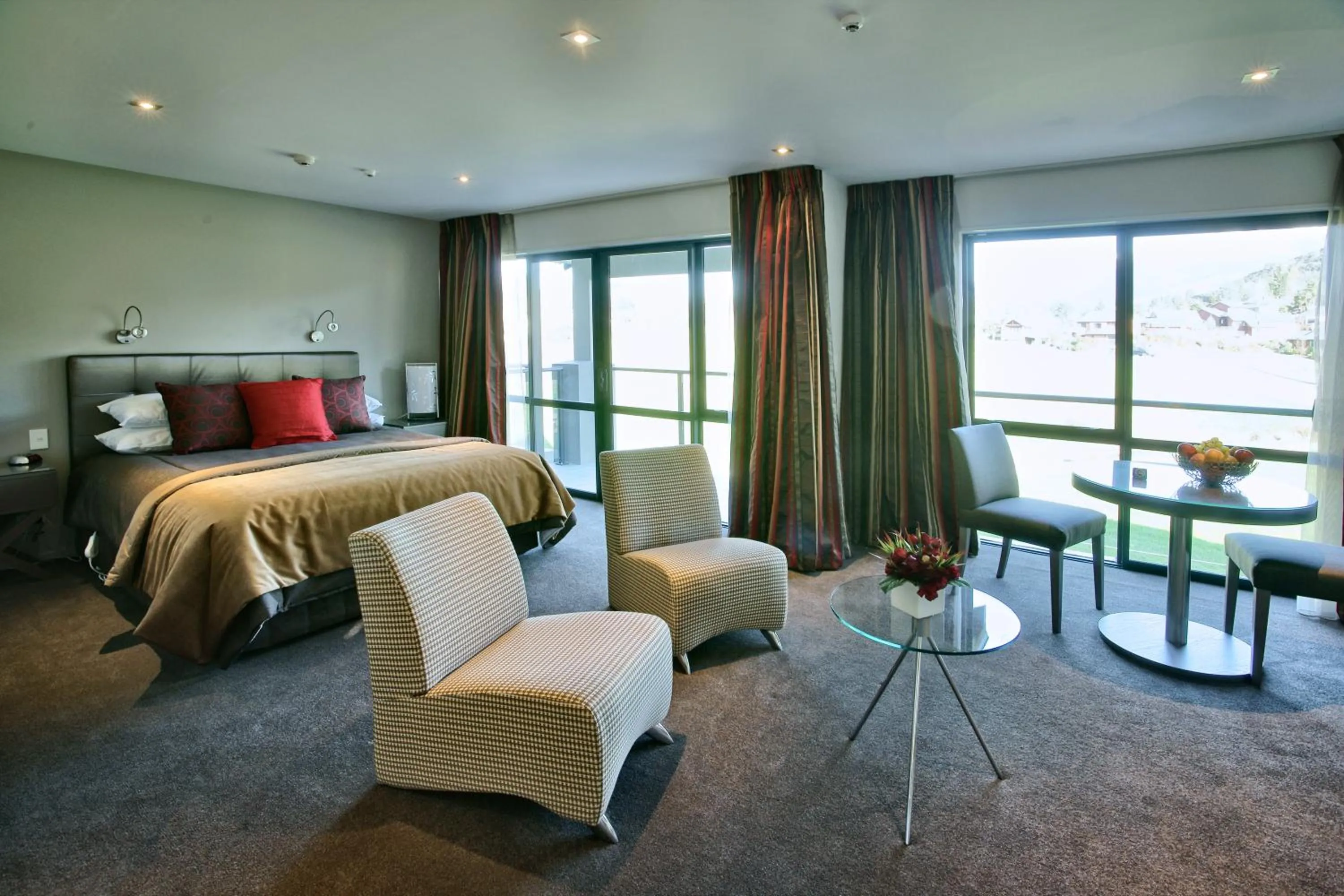 Photo of the whole room, Bed in The St James Premium Accommodation