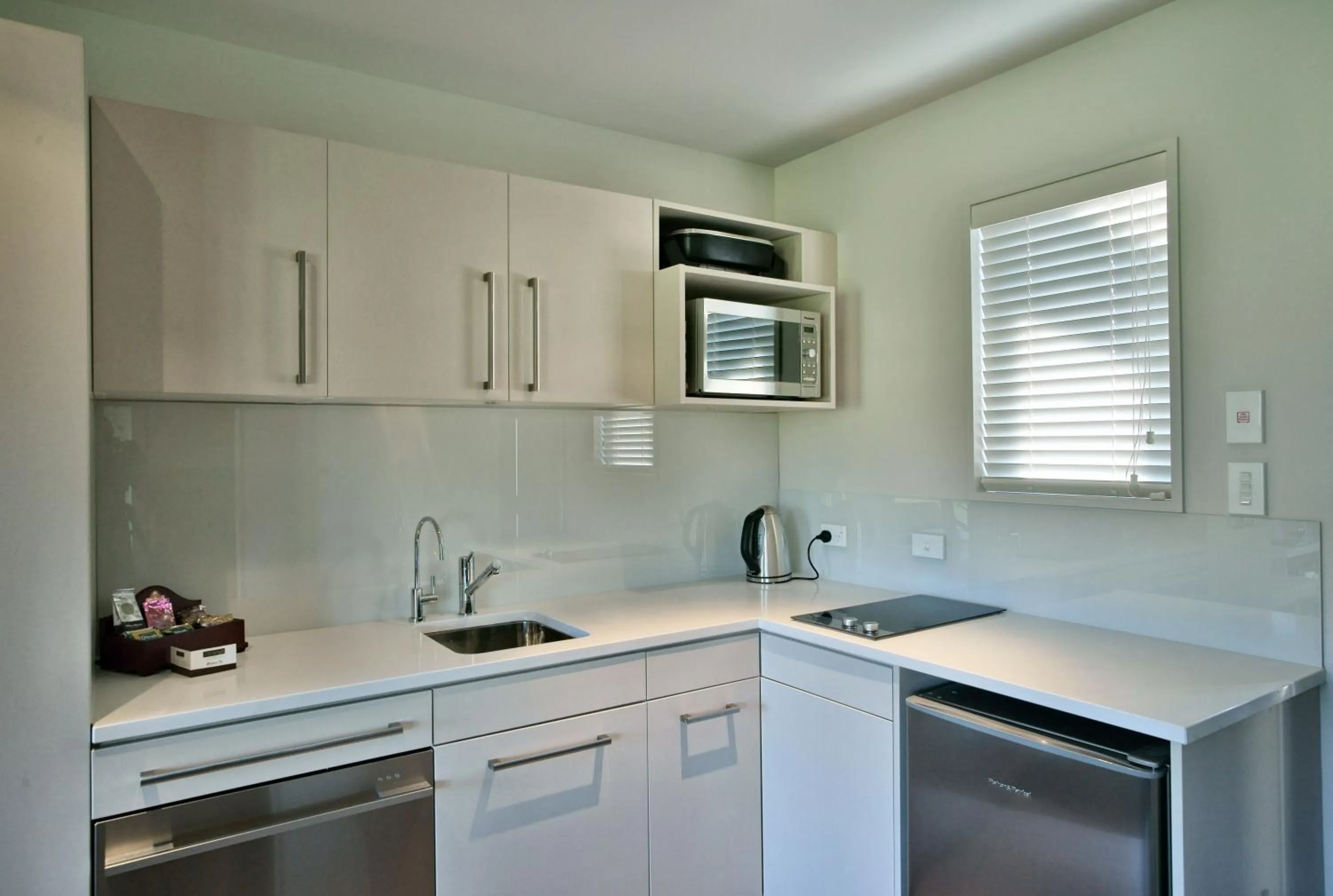Kitchen or kitchenette in The St James Premium Accommodation
