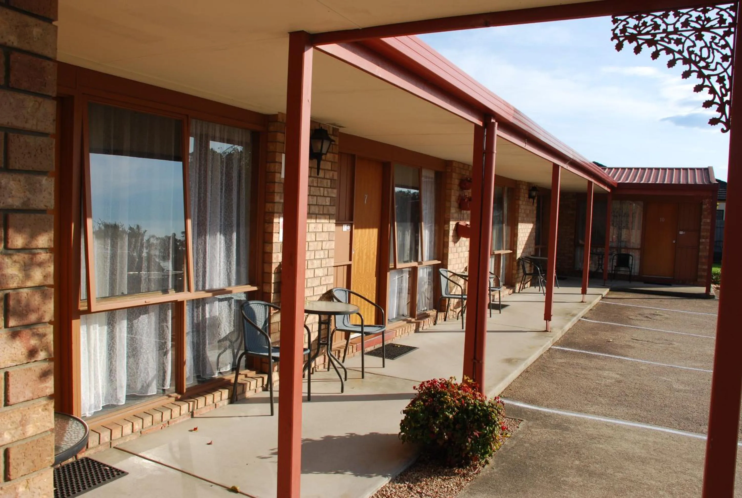 Property building in Cunningham Shore Motel