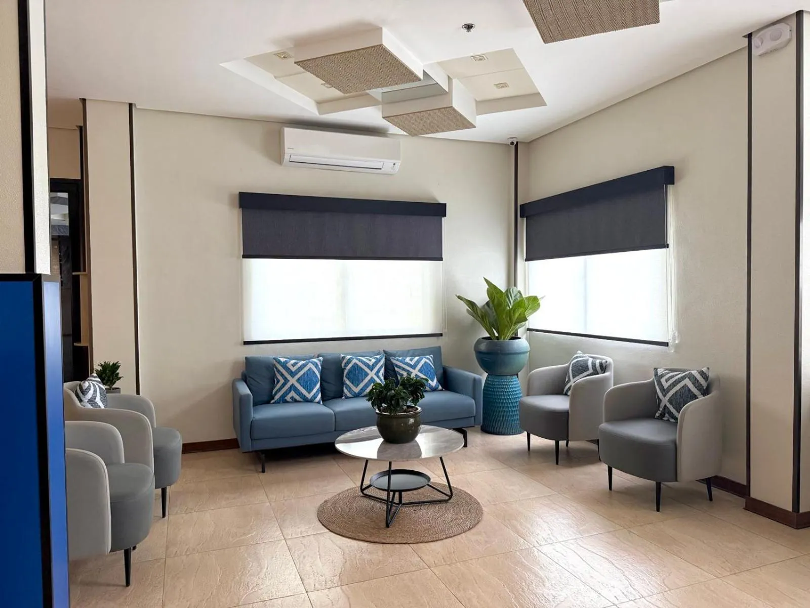 Seating area in Microtel by Wyndham General Santos