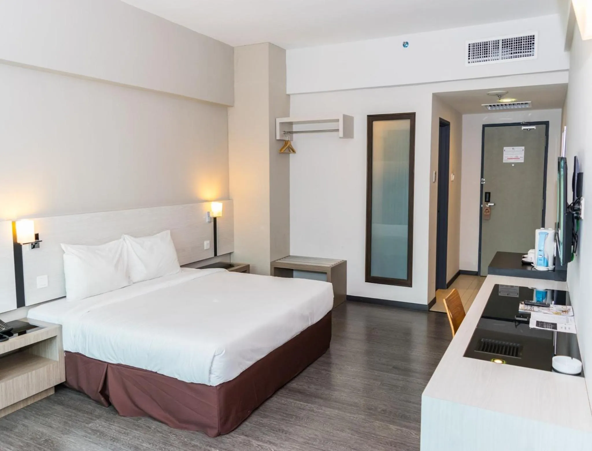 TV and multimedia in MH Sentral Hotel Sg Siput