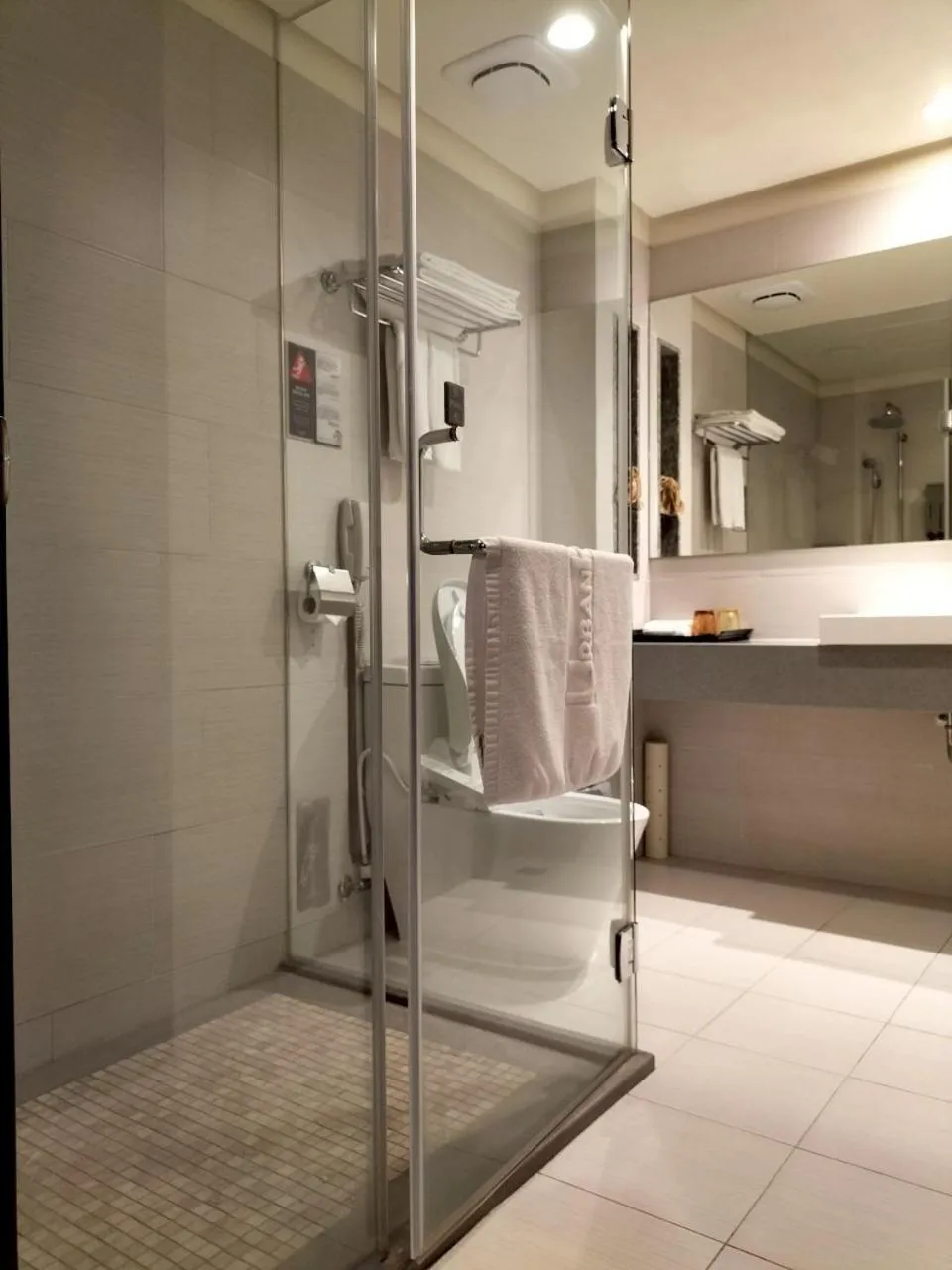Shower in Urban Hotel33
