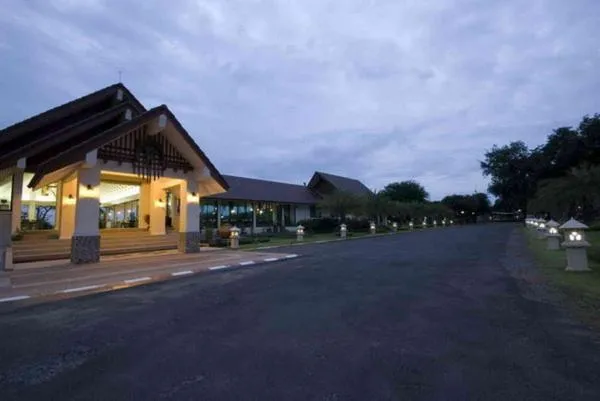 Pangrujee Resort