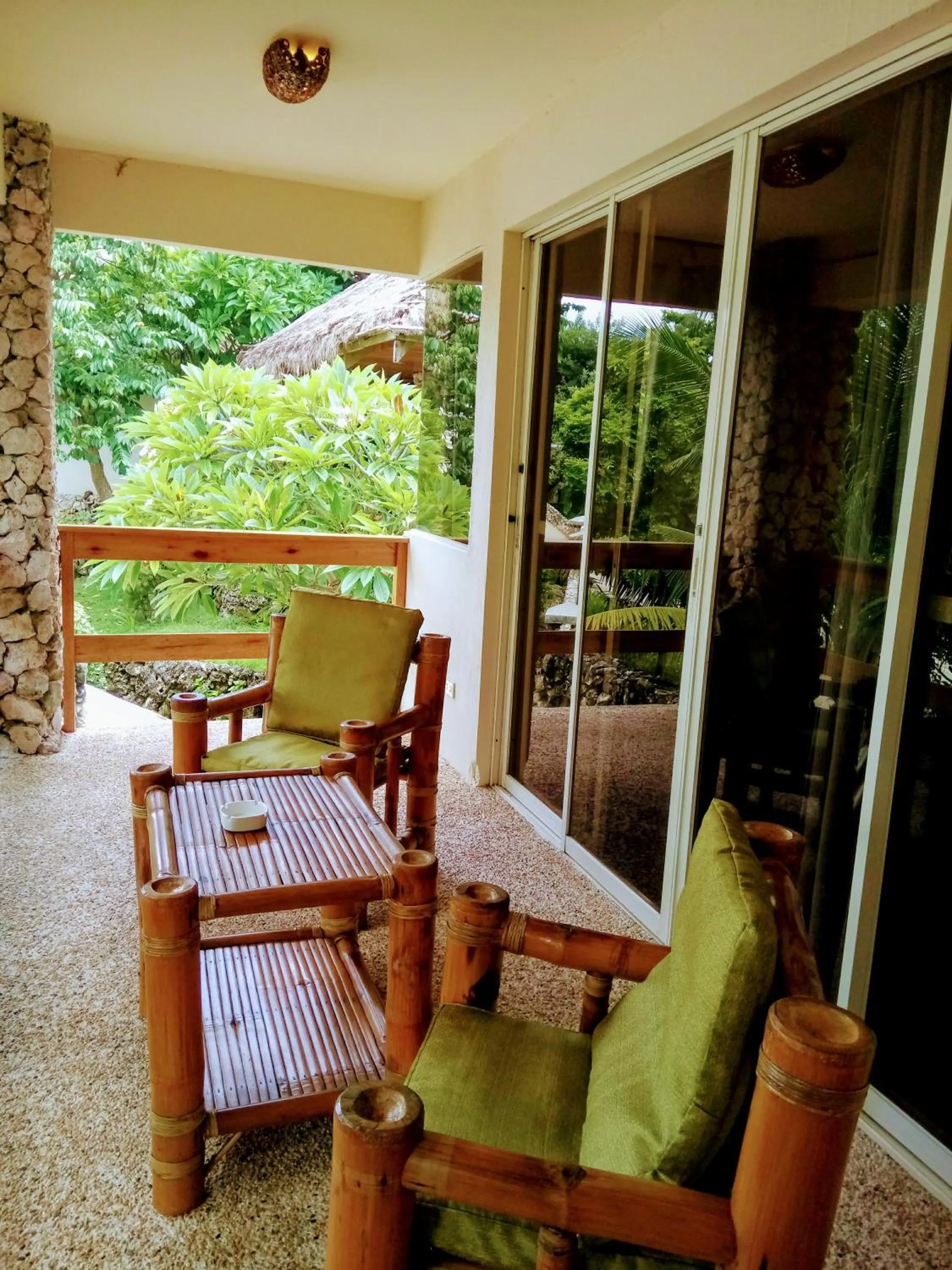 Balcony/Terrace in Angelina Beach Resort & Italian Restaurant Malapascua