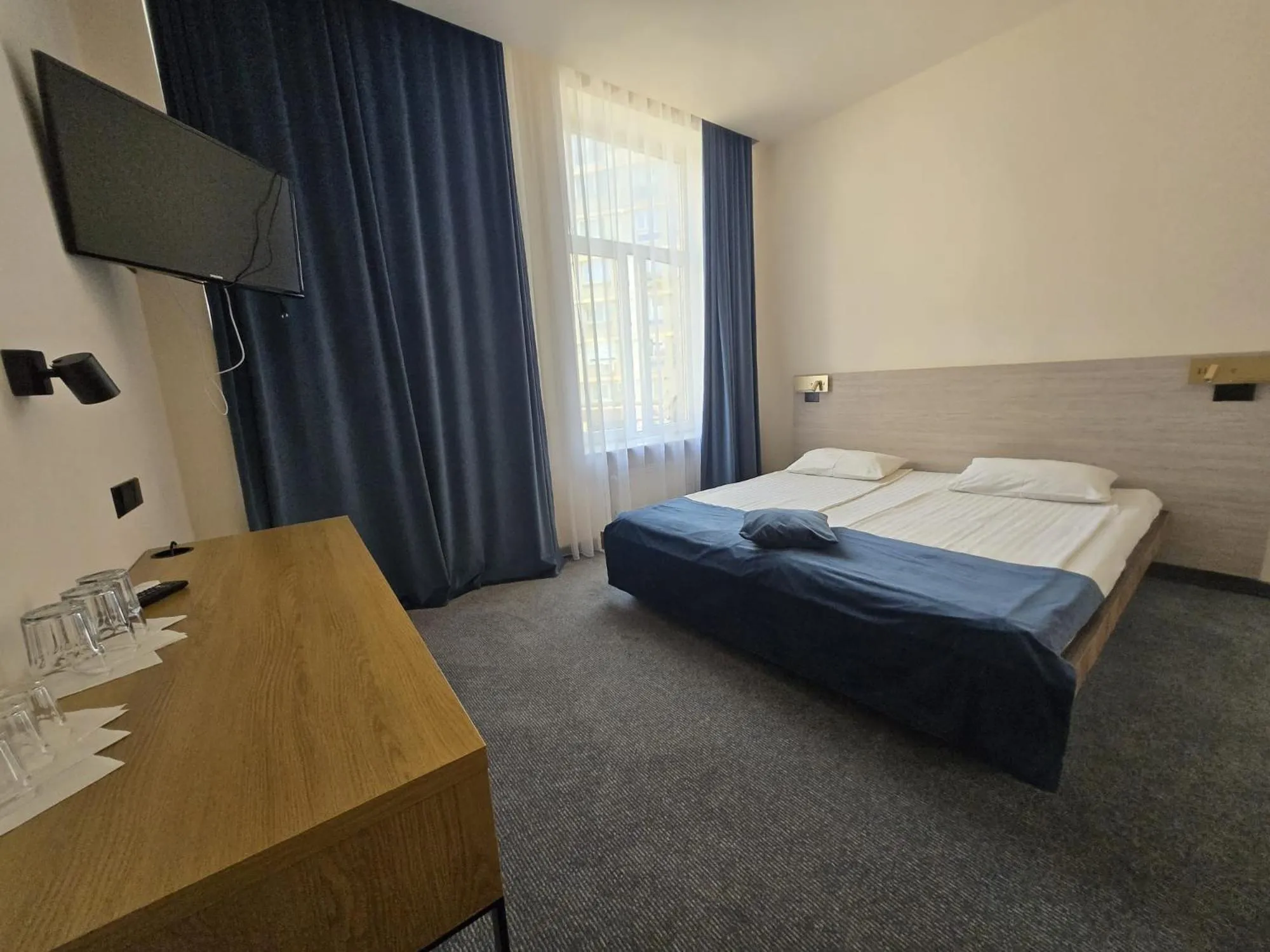 Photo of the whole room in Hotel Astoria City Center