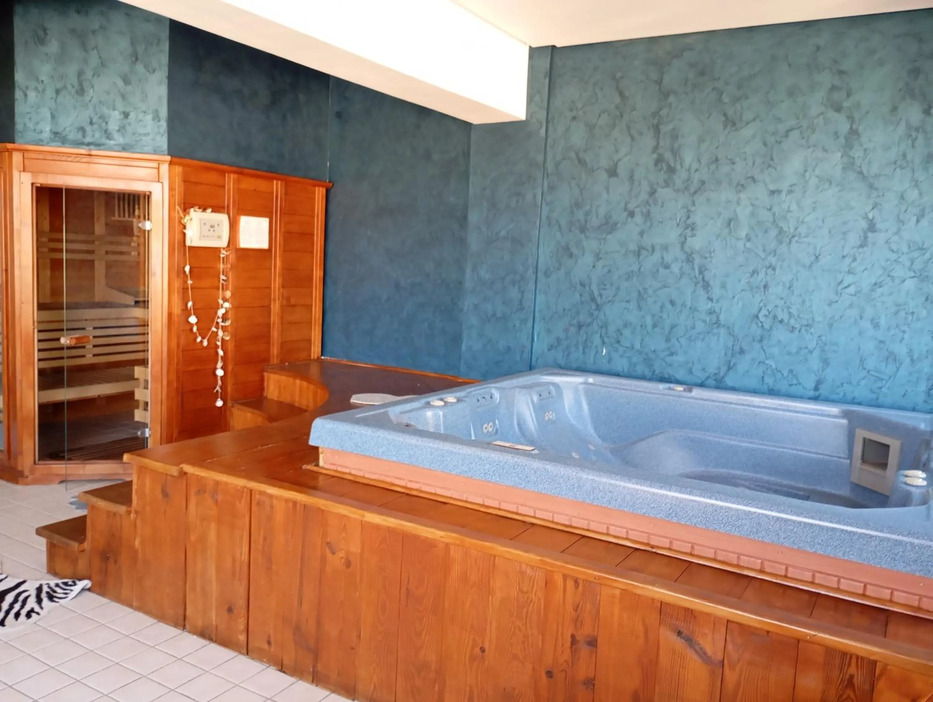 Hot Tub in Hotel Astoria City Center