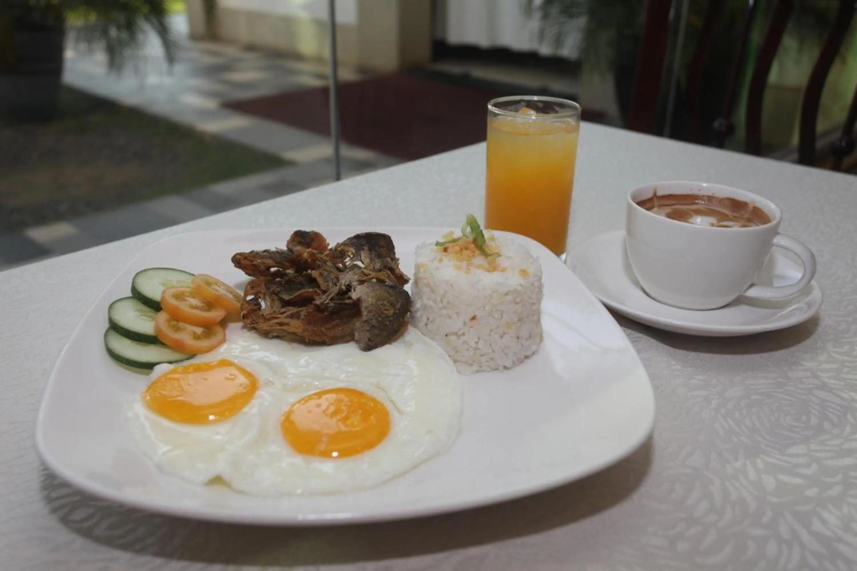 Food and drinks in Hotel Centro Puerto Princesa Near Airport