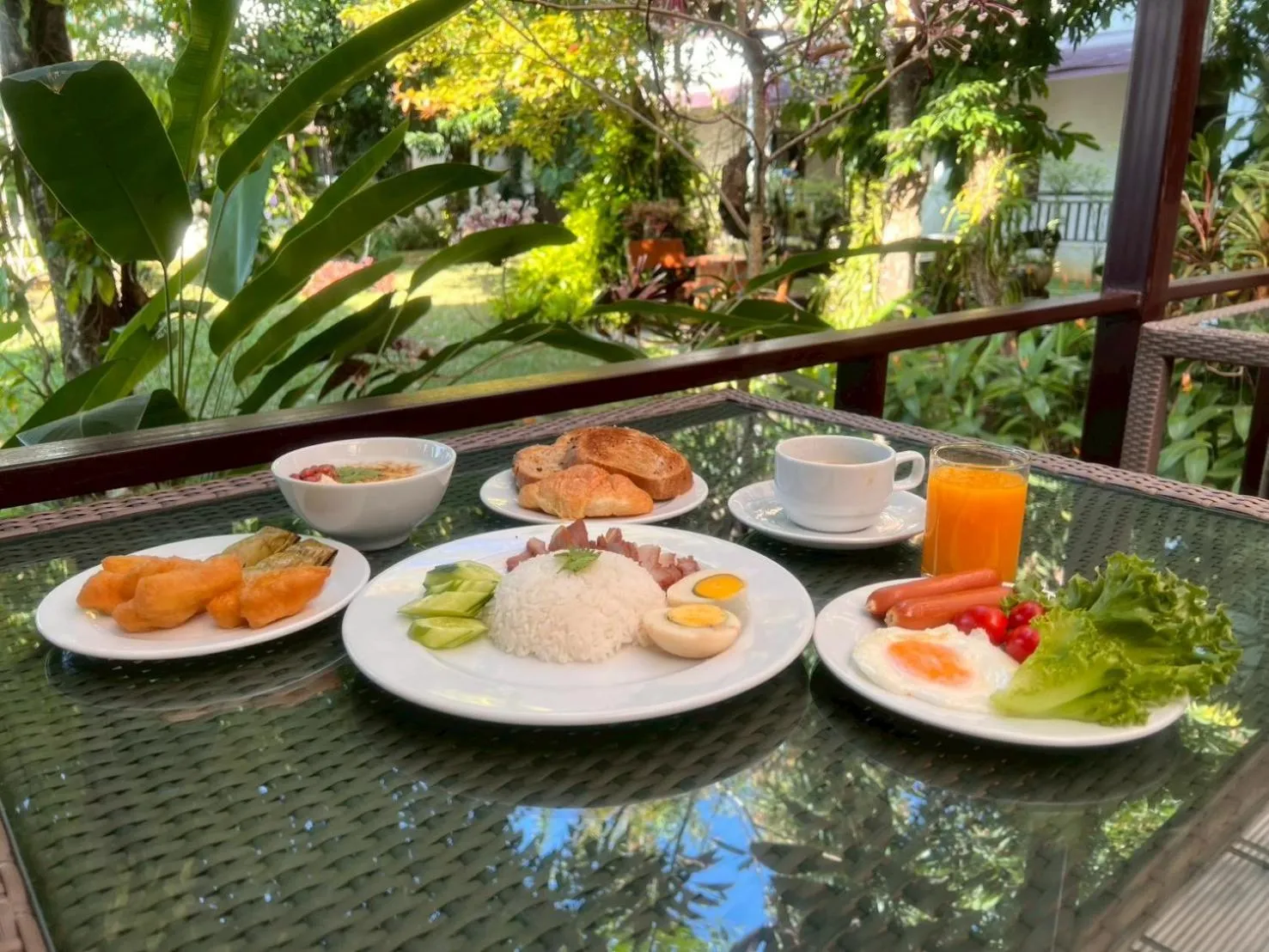 Food and drinks in Wilacha Chiang Rai