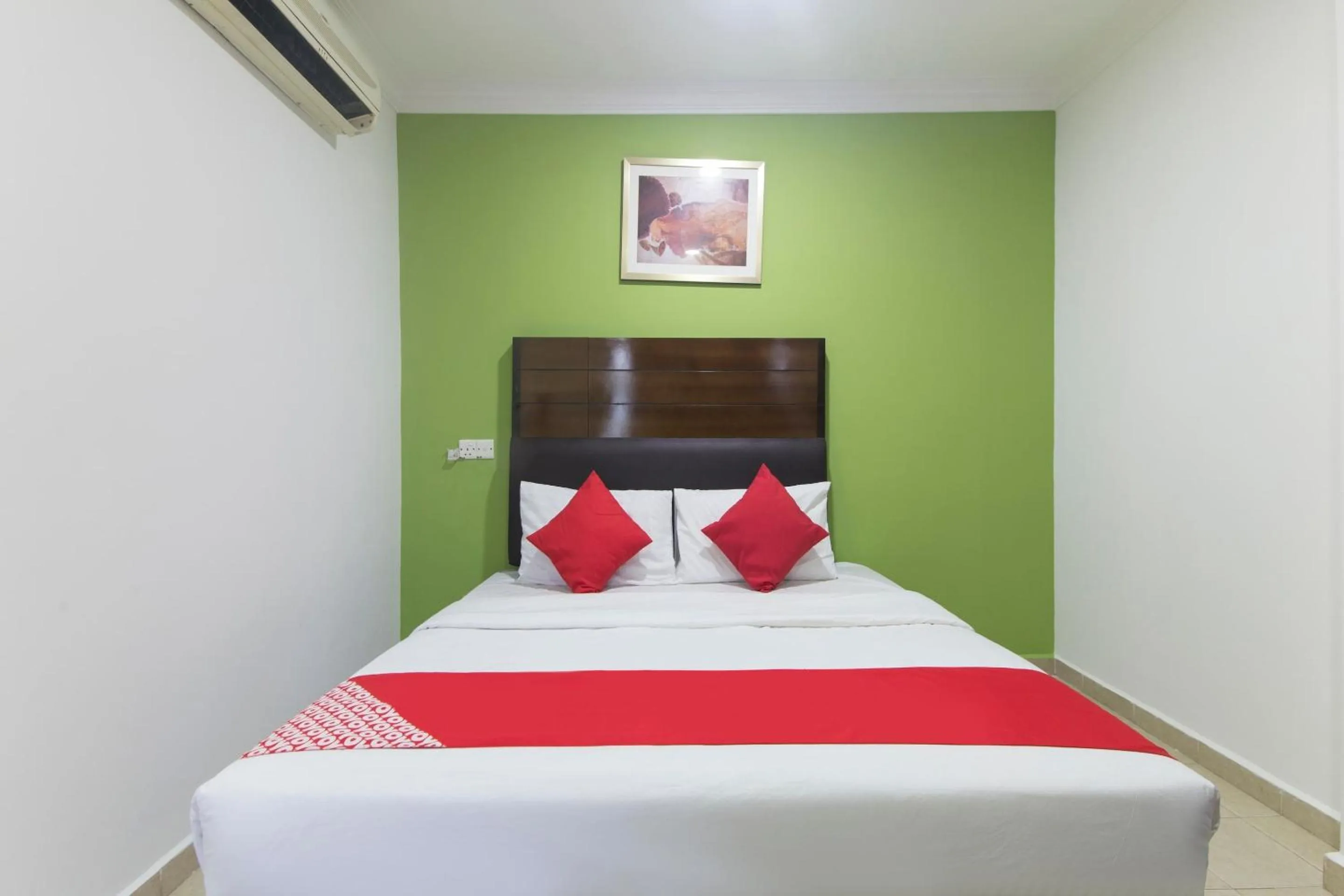 Bedroom in OYO 805 Hotel Run Star