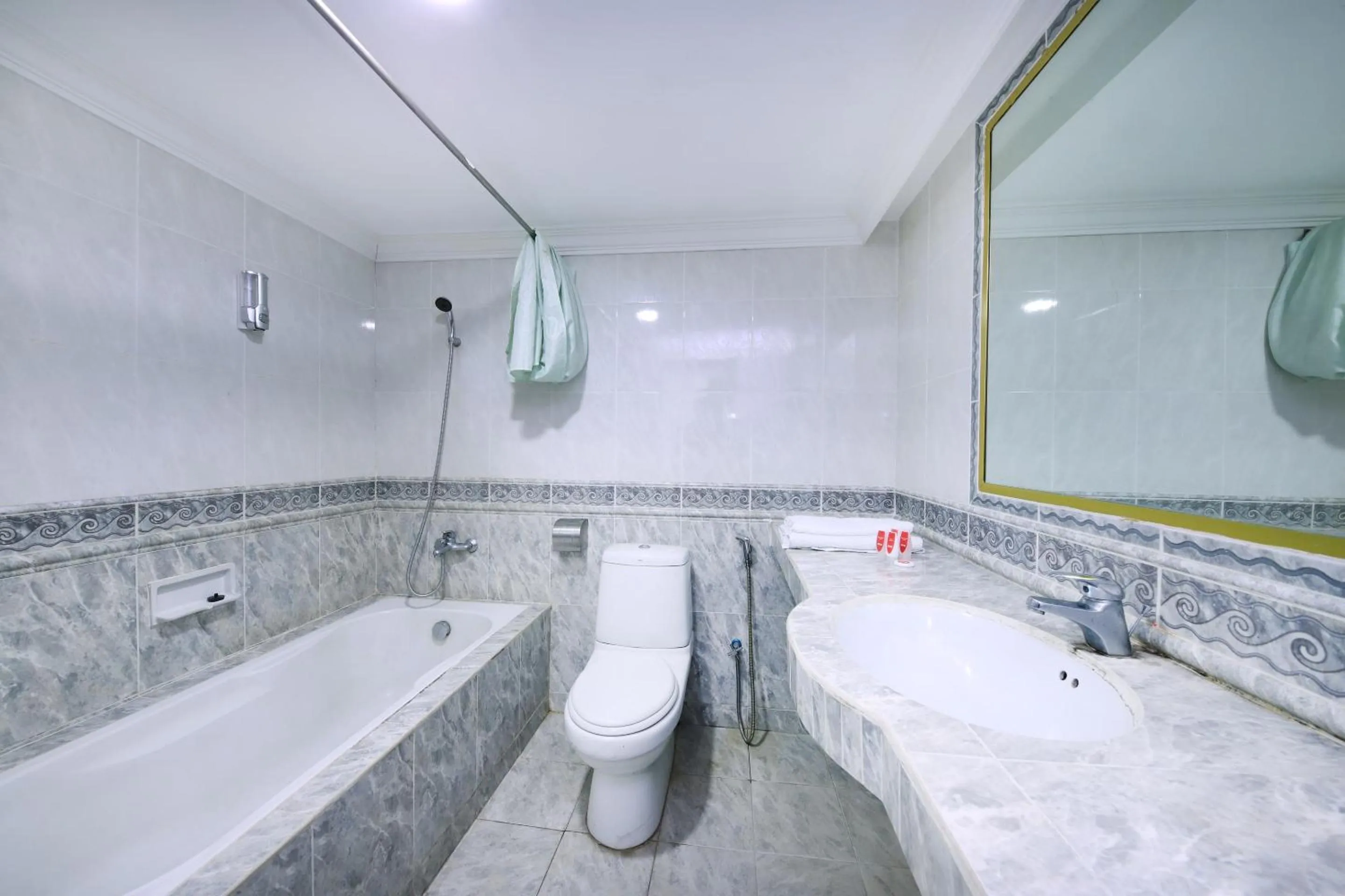 Bathroom in OYO 805 Hotel Run Star