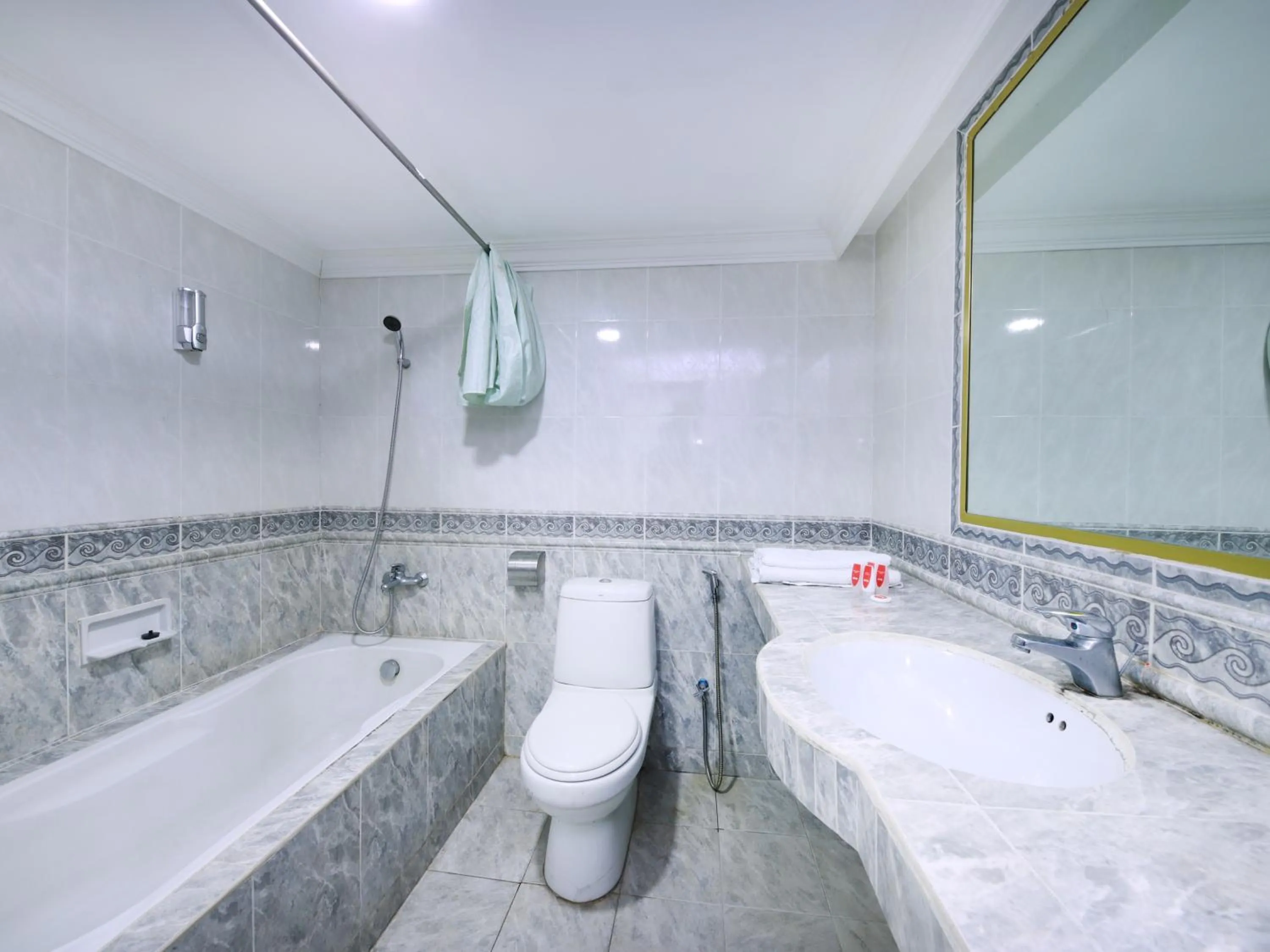 Bathroom in OYO 805 Hotel Run Star