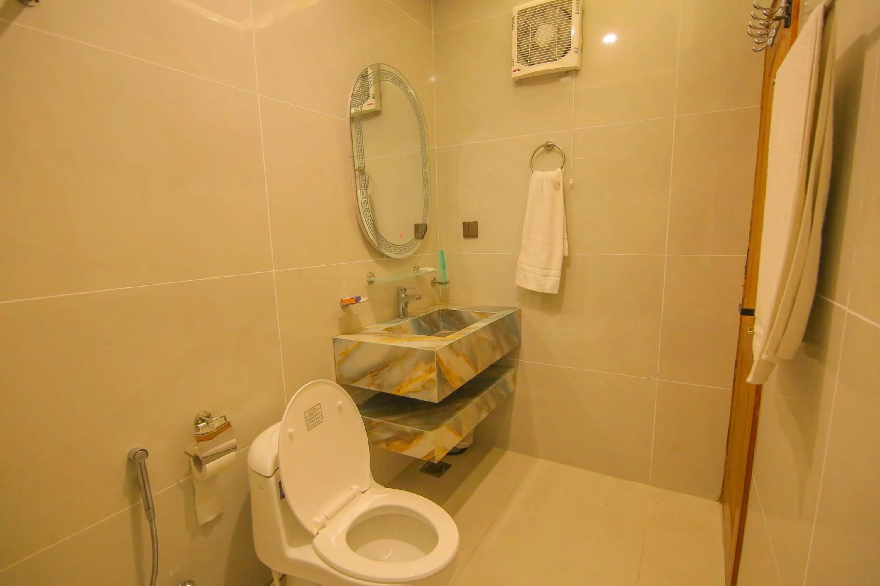 Bathroom in Premier Inn Gulberg Lahore