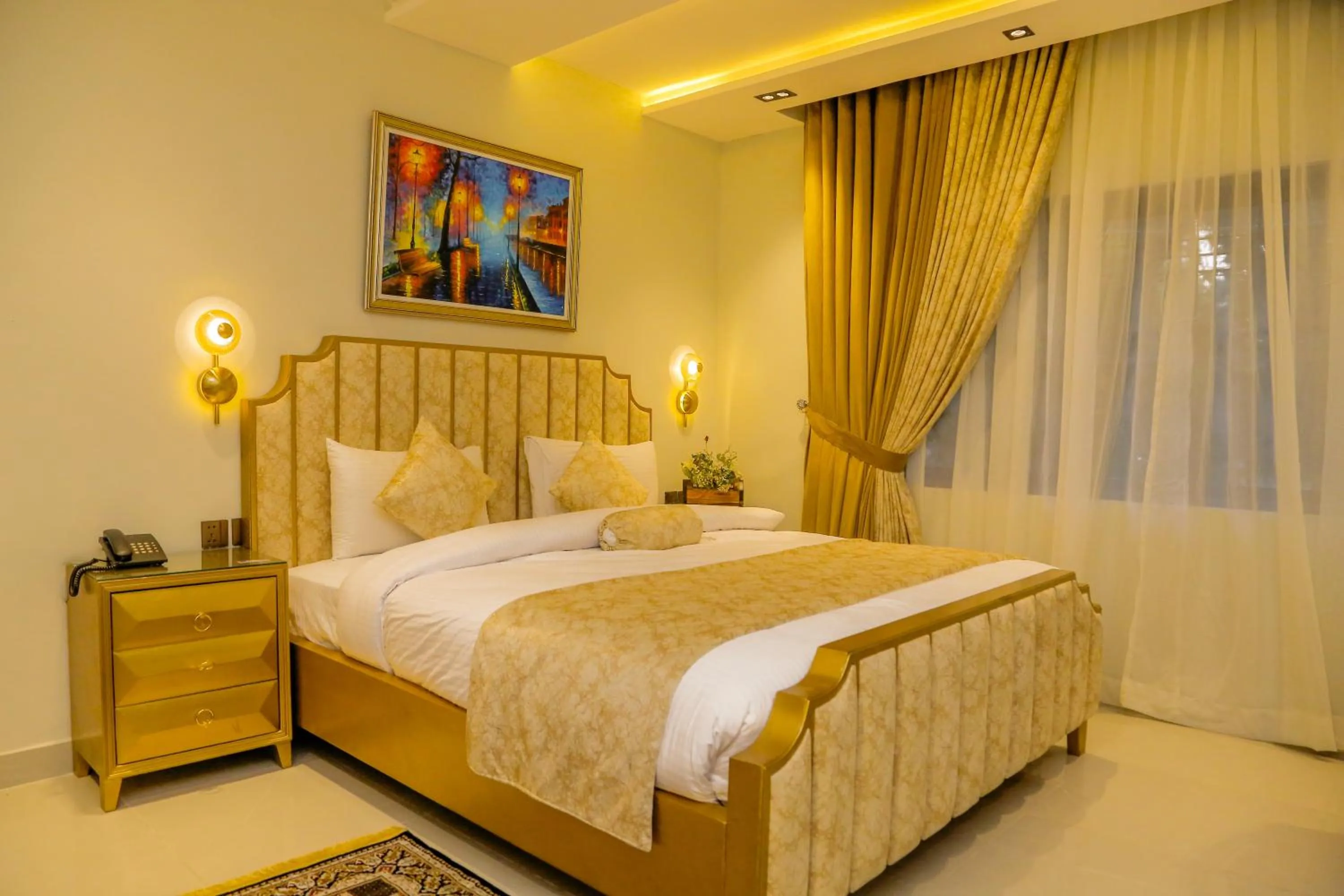 Photo of the whole room, Bed in Premier Inn Gulberg Lahore