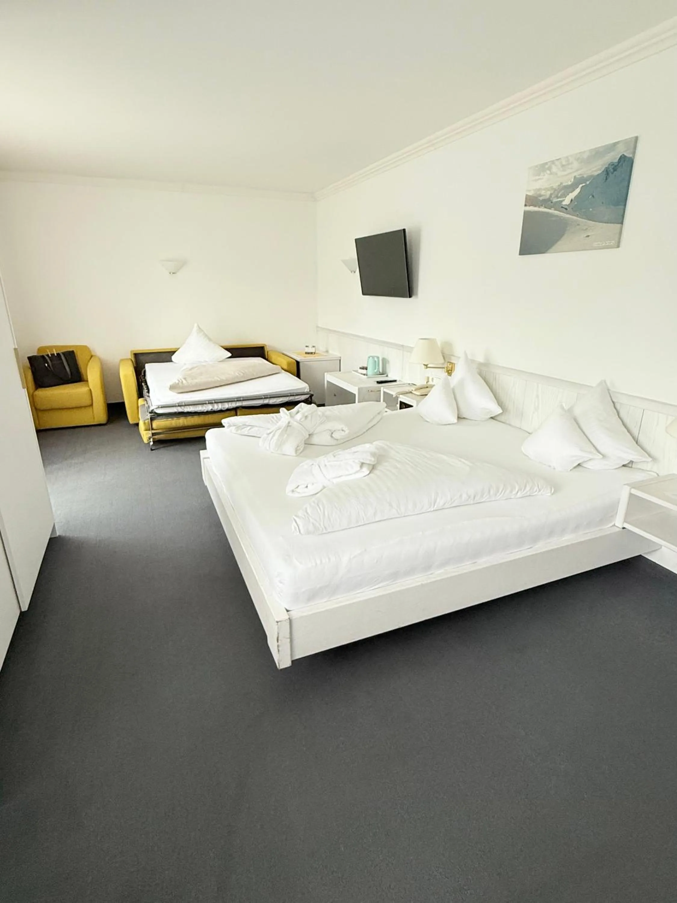 Bed in Hotel Achentalerhof