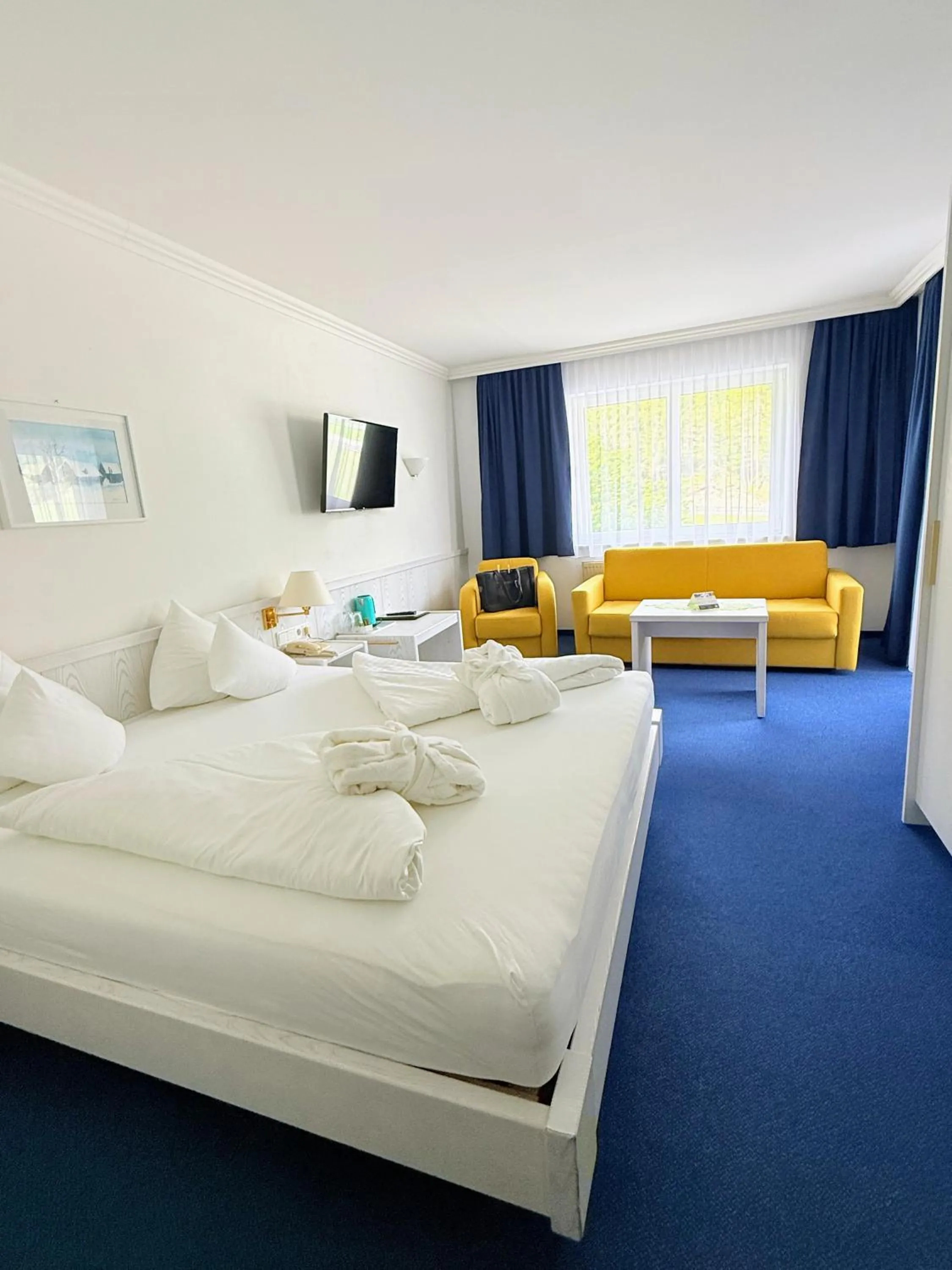 Bed in Hotel Achentalerhof