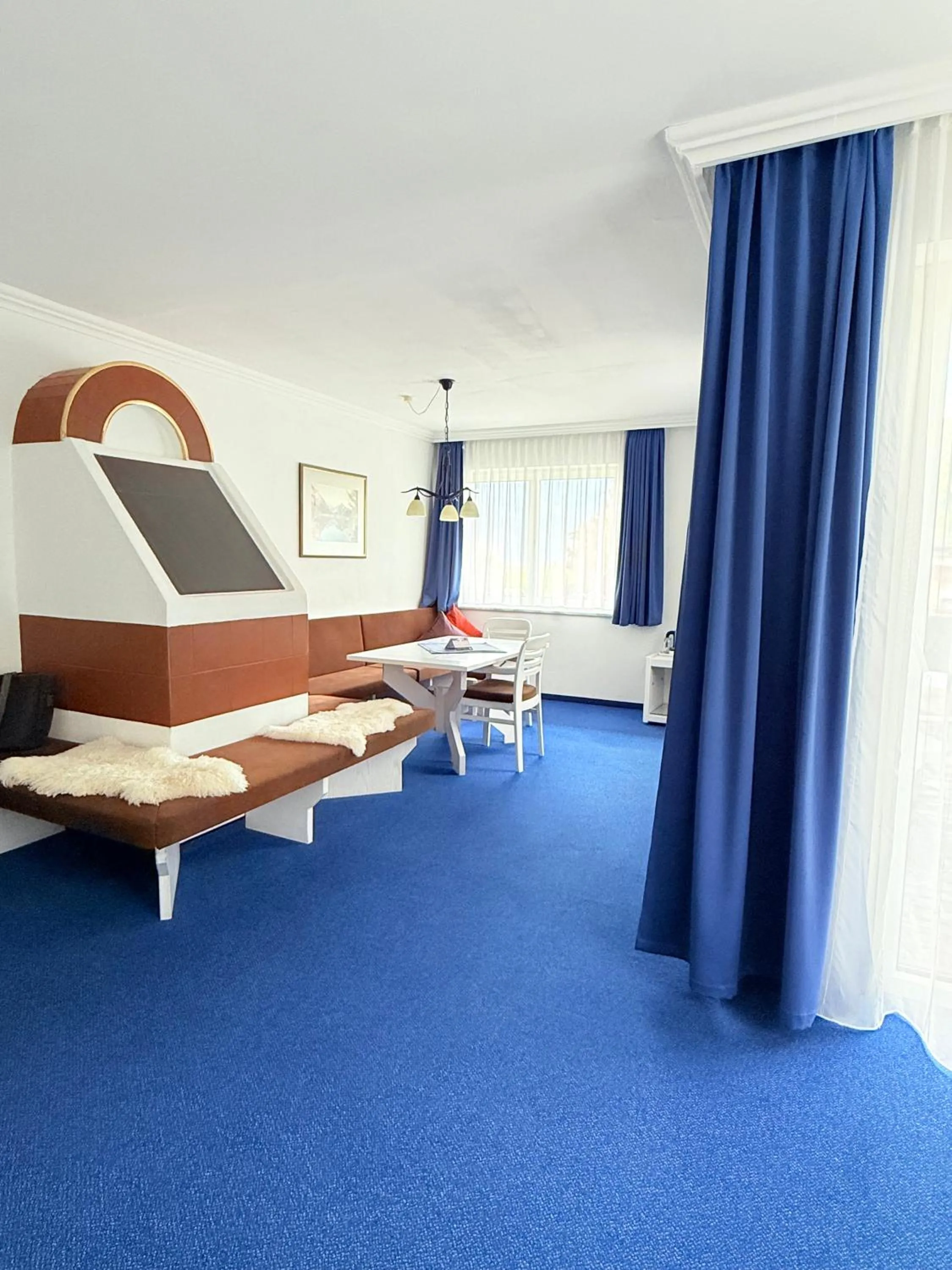 Bed in Hotel Achentalerhof