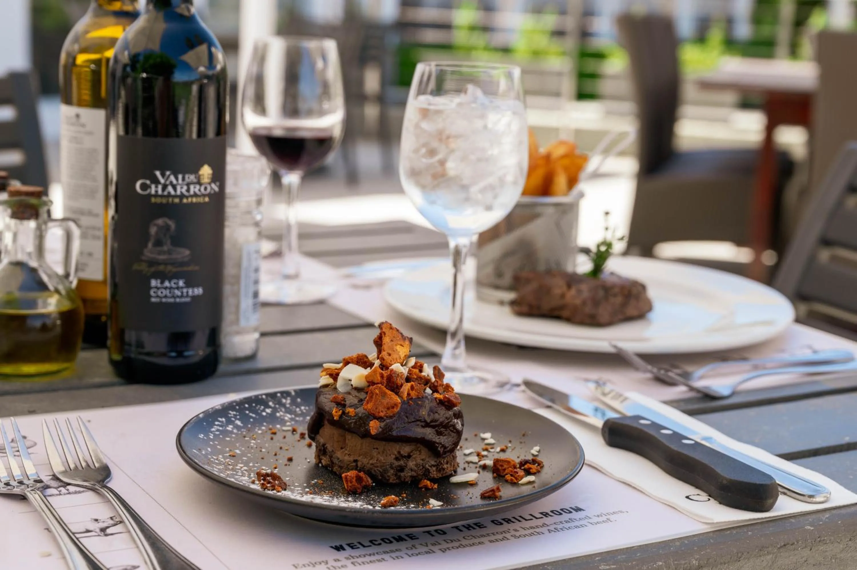 Restaurant/places to eat in Val Du Charron Wine & Leisure Estate