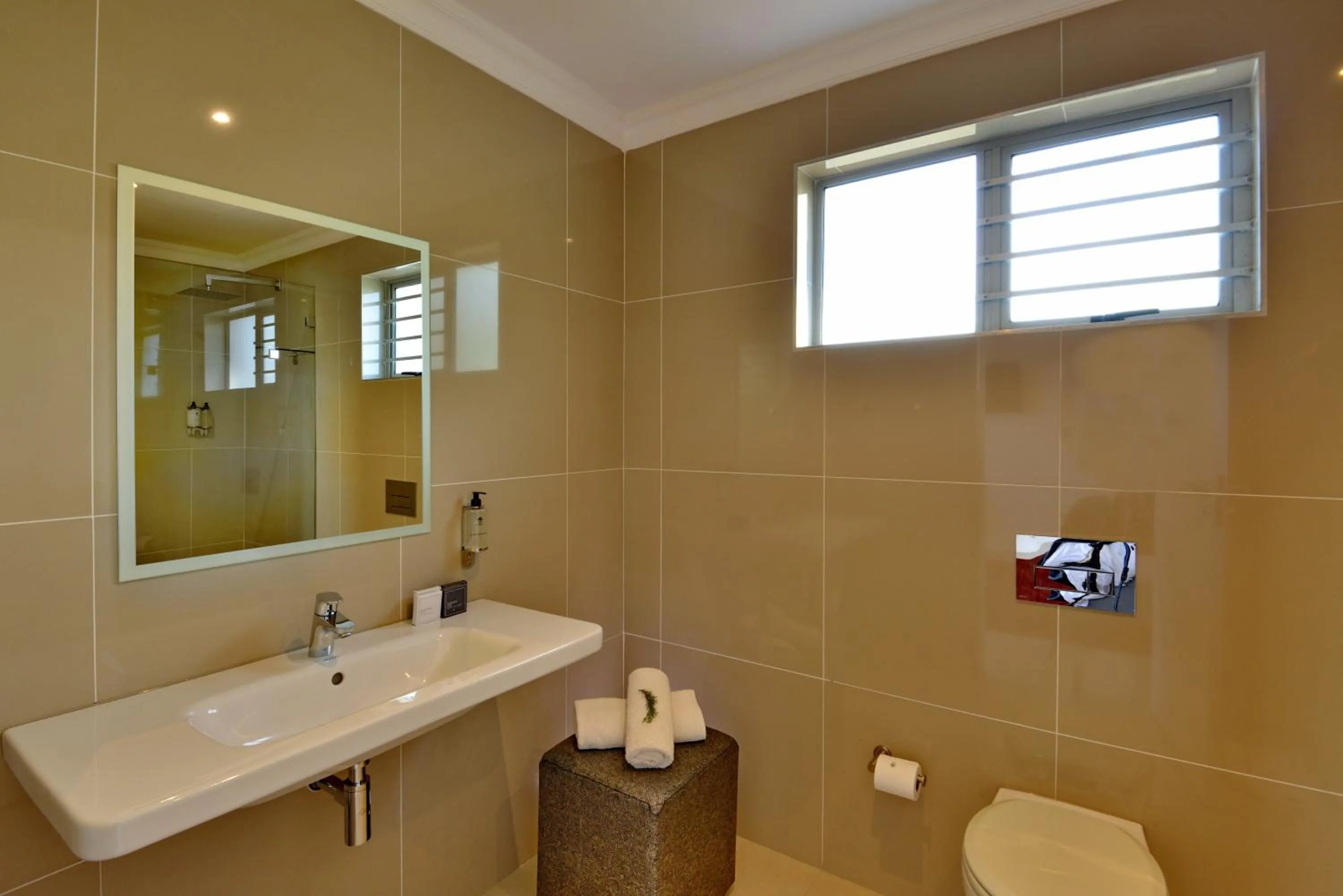Bathroom in Val Du Charron Wine & Leisure Estate