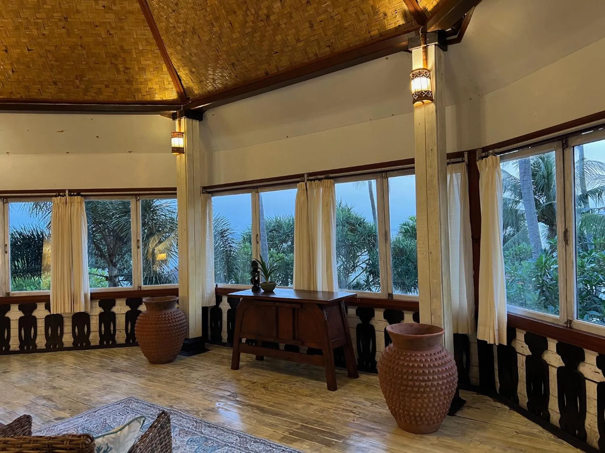 Sea view in The Palms - Seraya Shores Retreat Bali