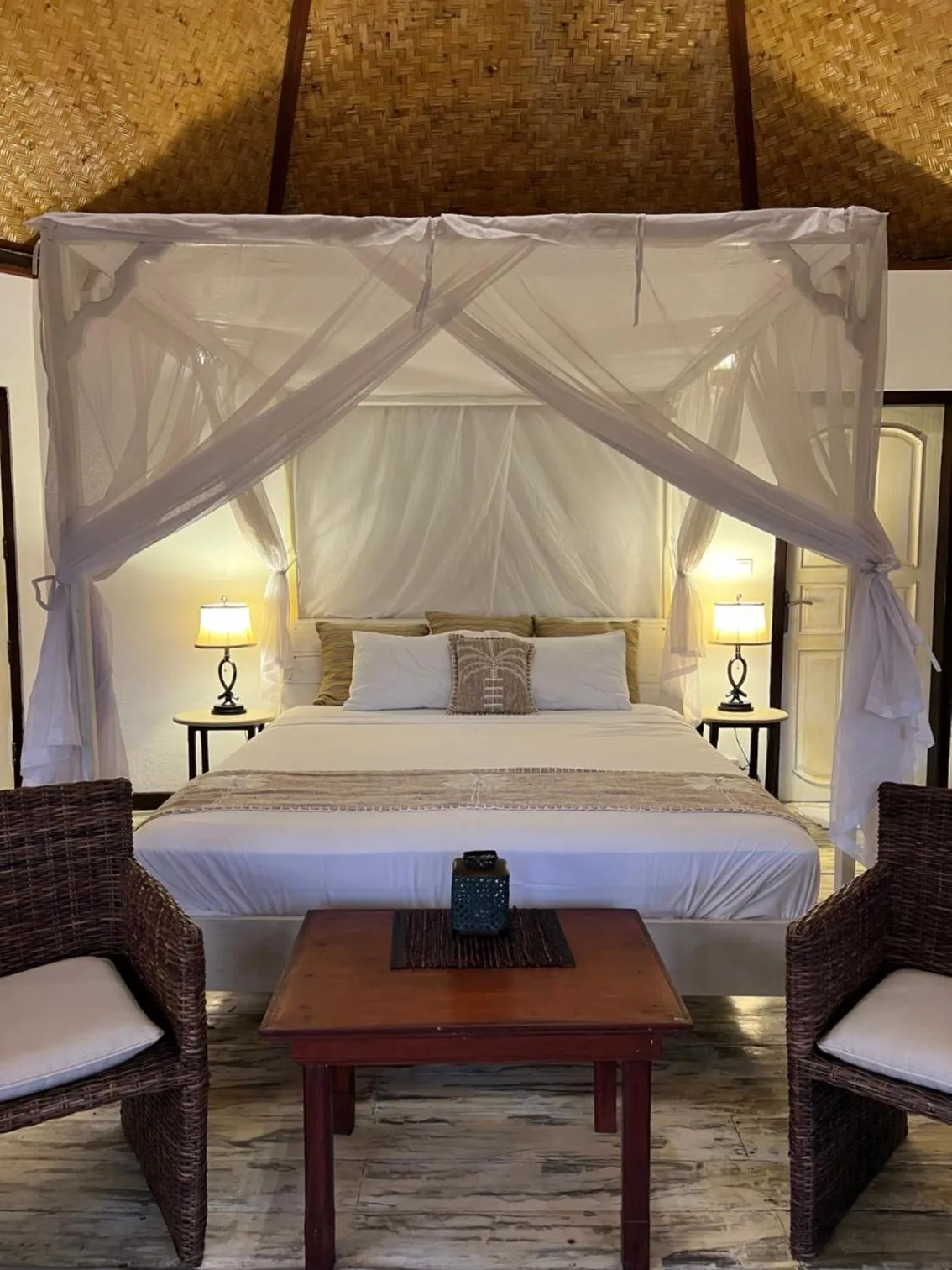 Bedroom, Bed in The Palms - Seraya Shores Retreat Bali