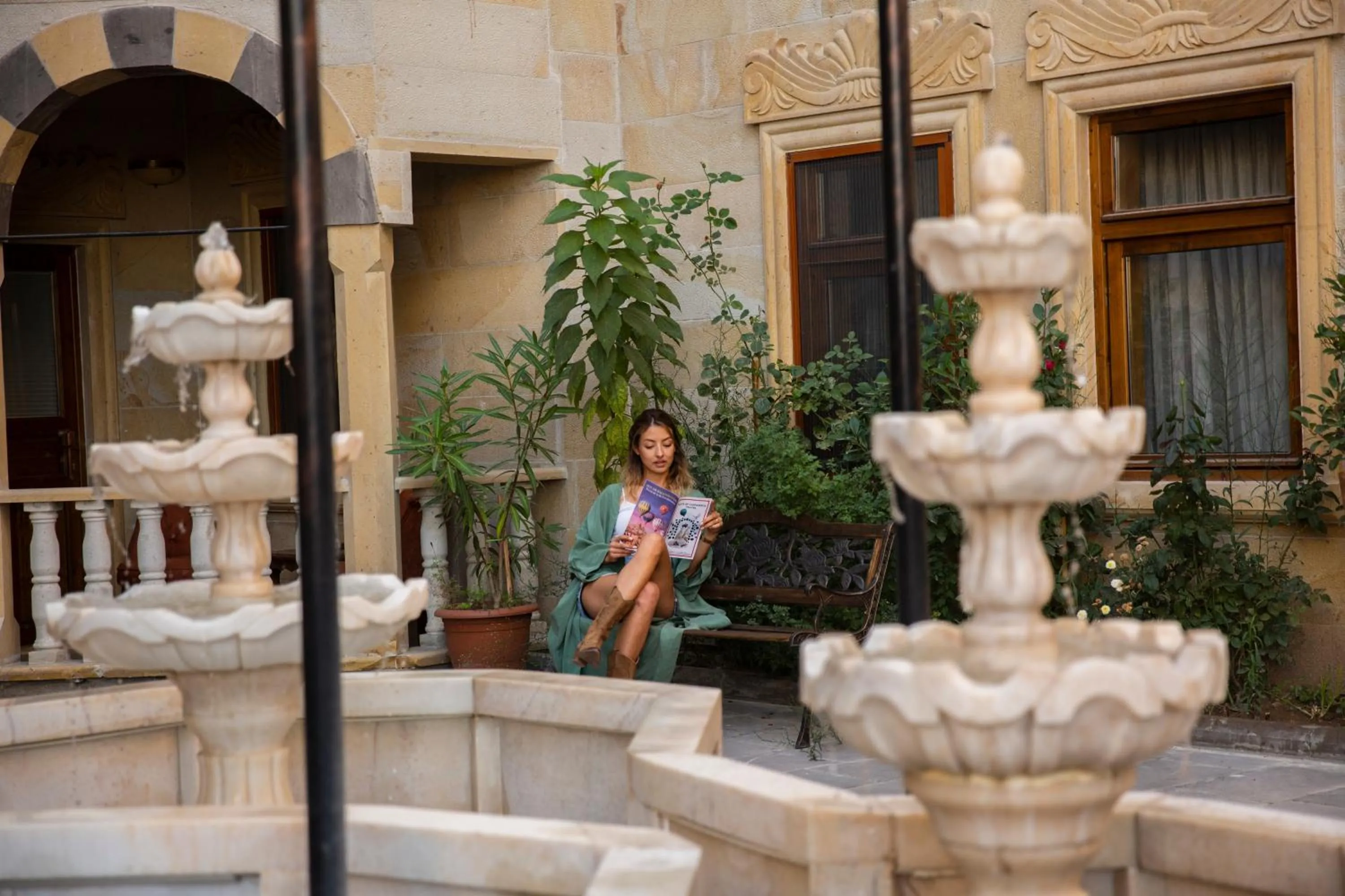 Inner courtyard view in Göreme Reva Hotel