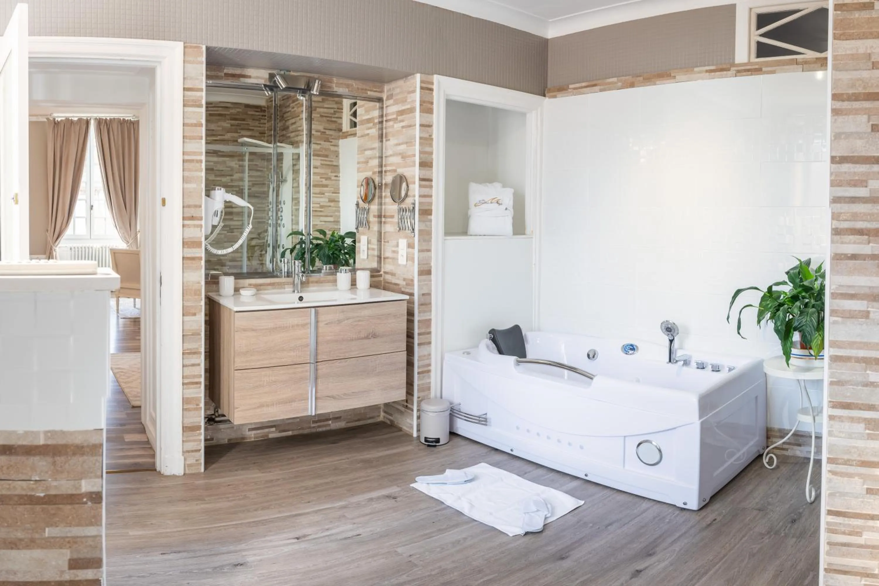 Bathroom in Maison d'hôtes "Les Jardins de Mazamet"