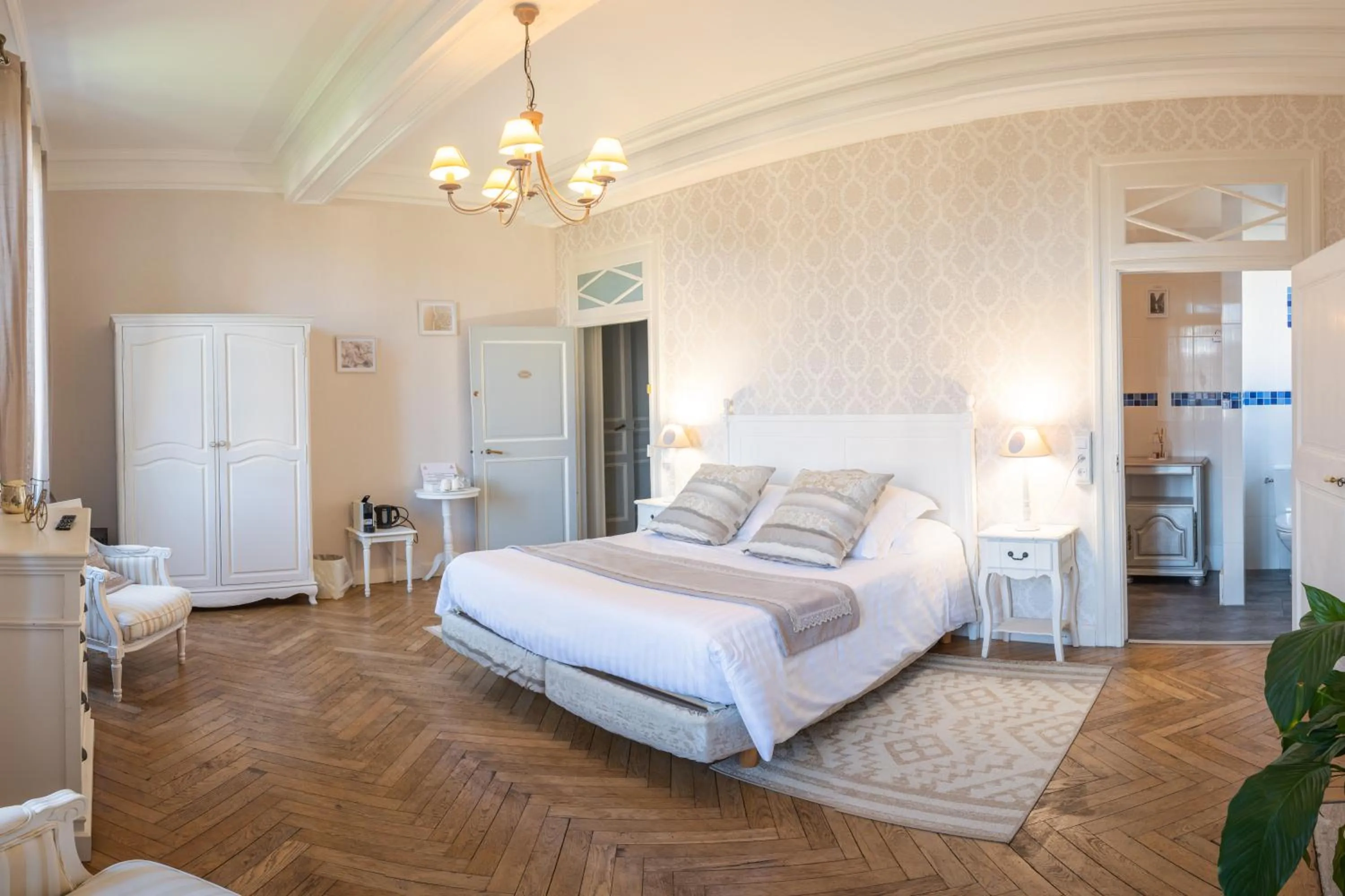 Bed in Maison d'hôtes "Les Jardins de Mazamet"