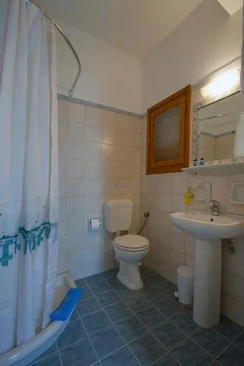 Toilet in Konstantinos
