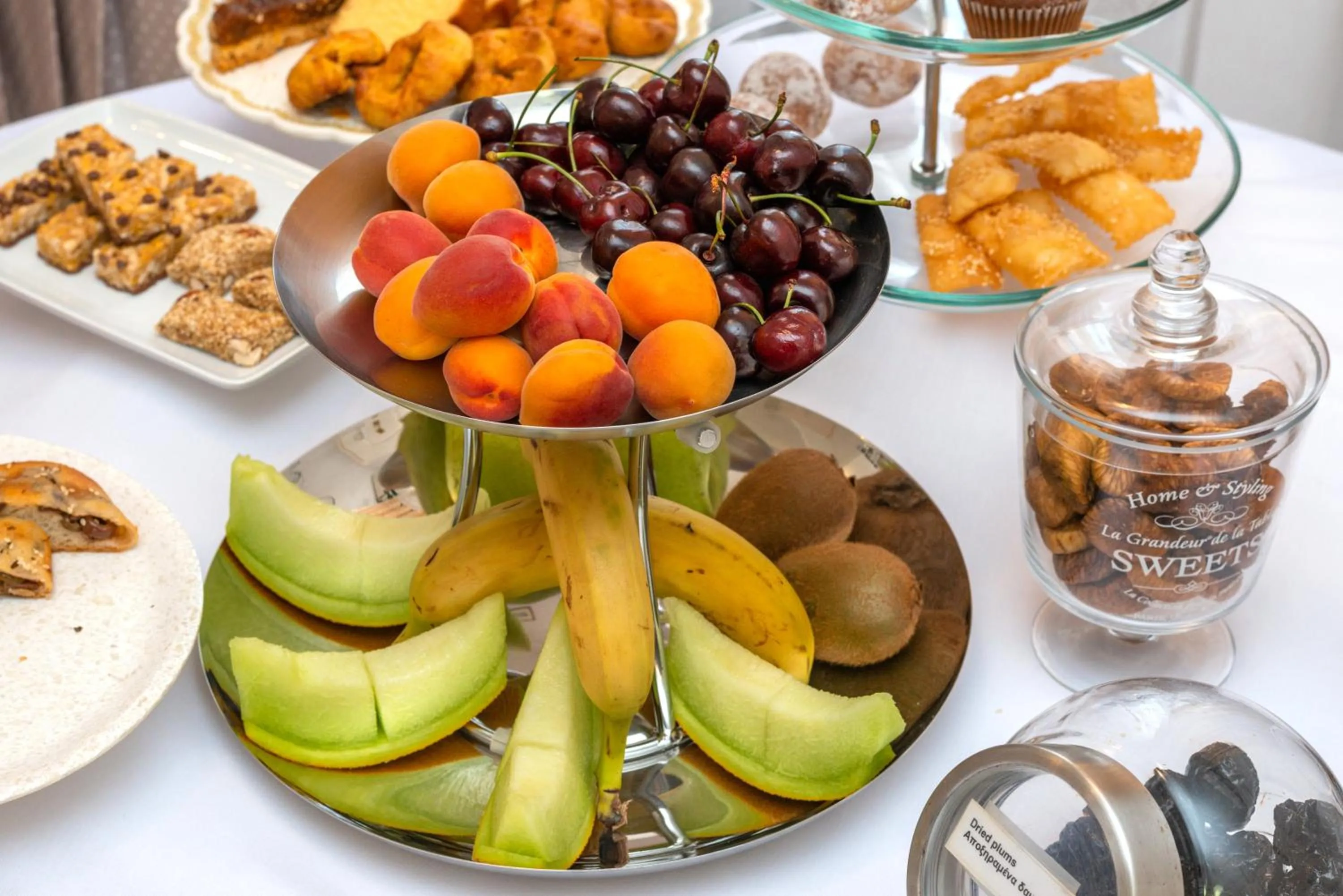 Breakfast in Konstantinos