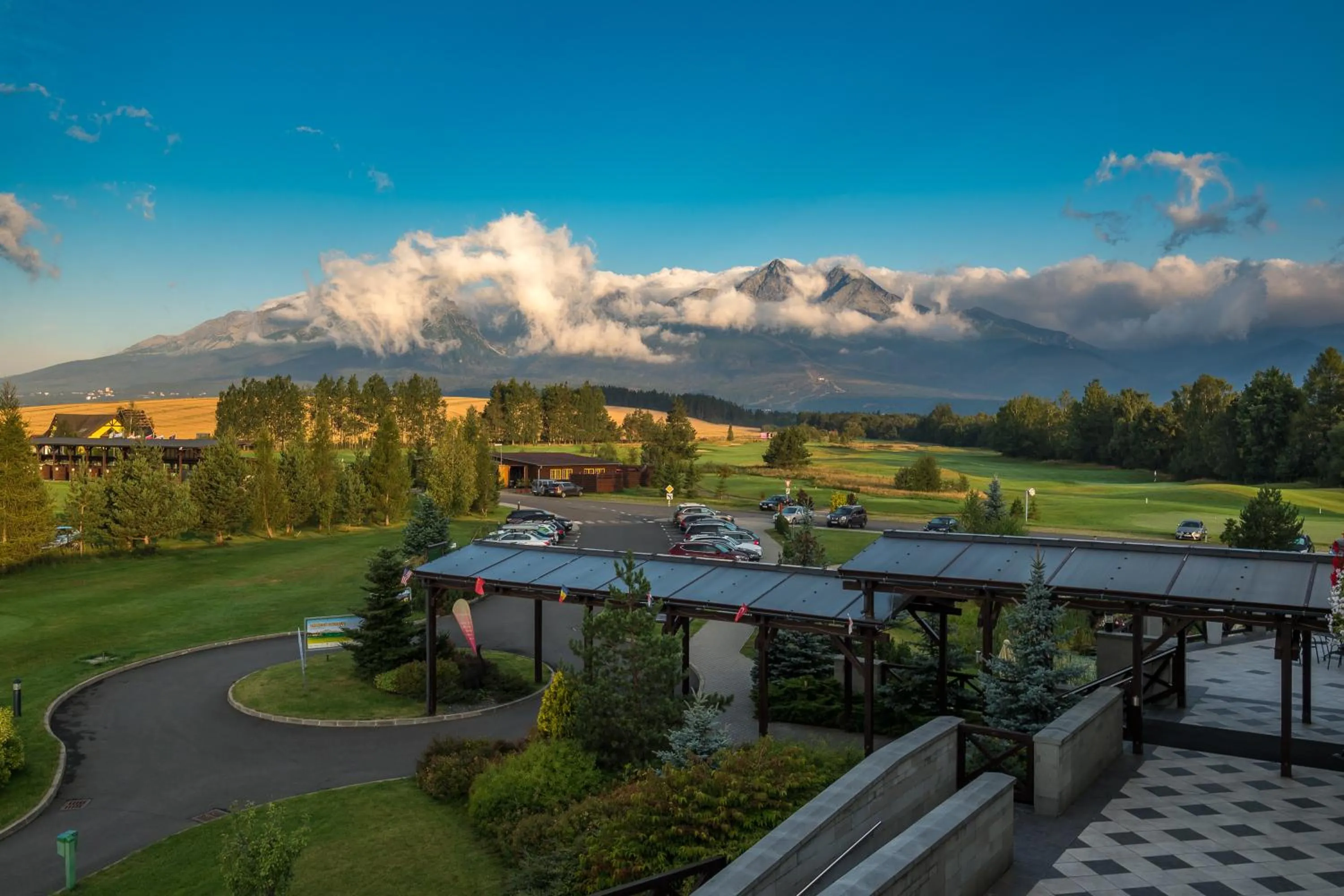 Neighbourhood in Hotel International