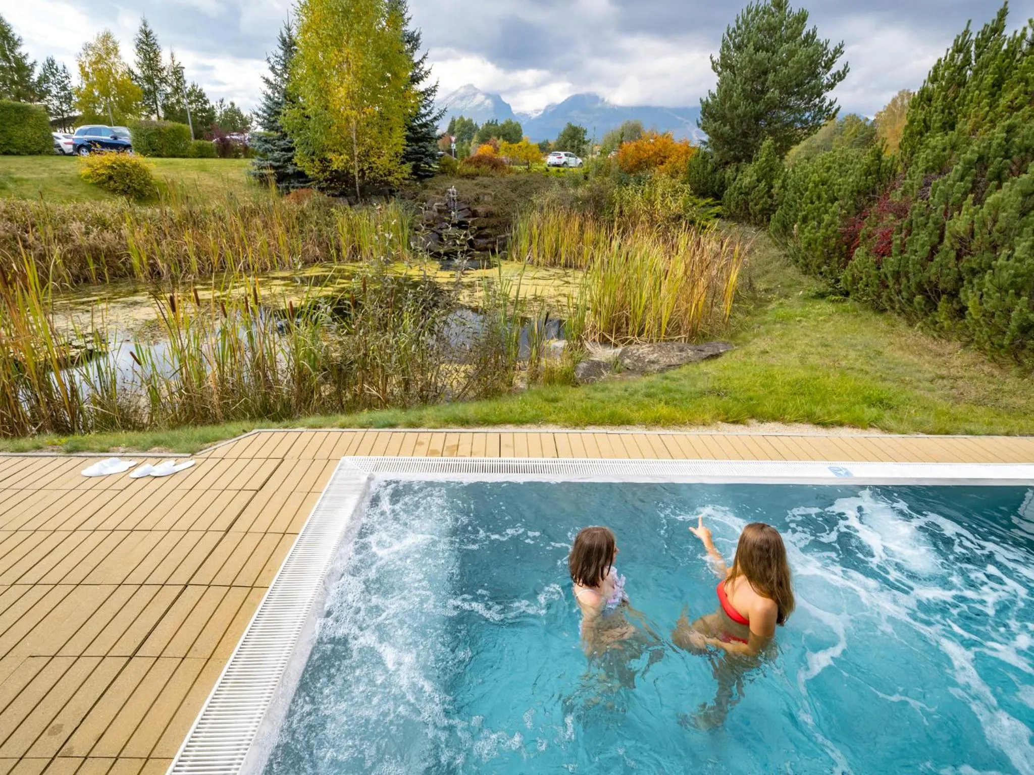 People in Hotel International