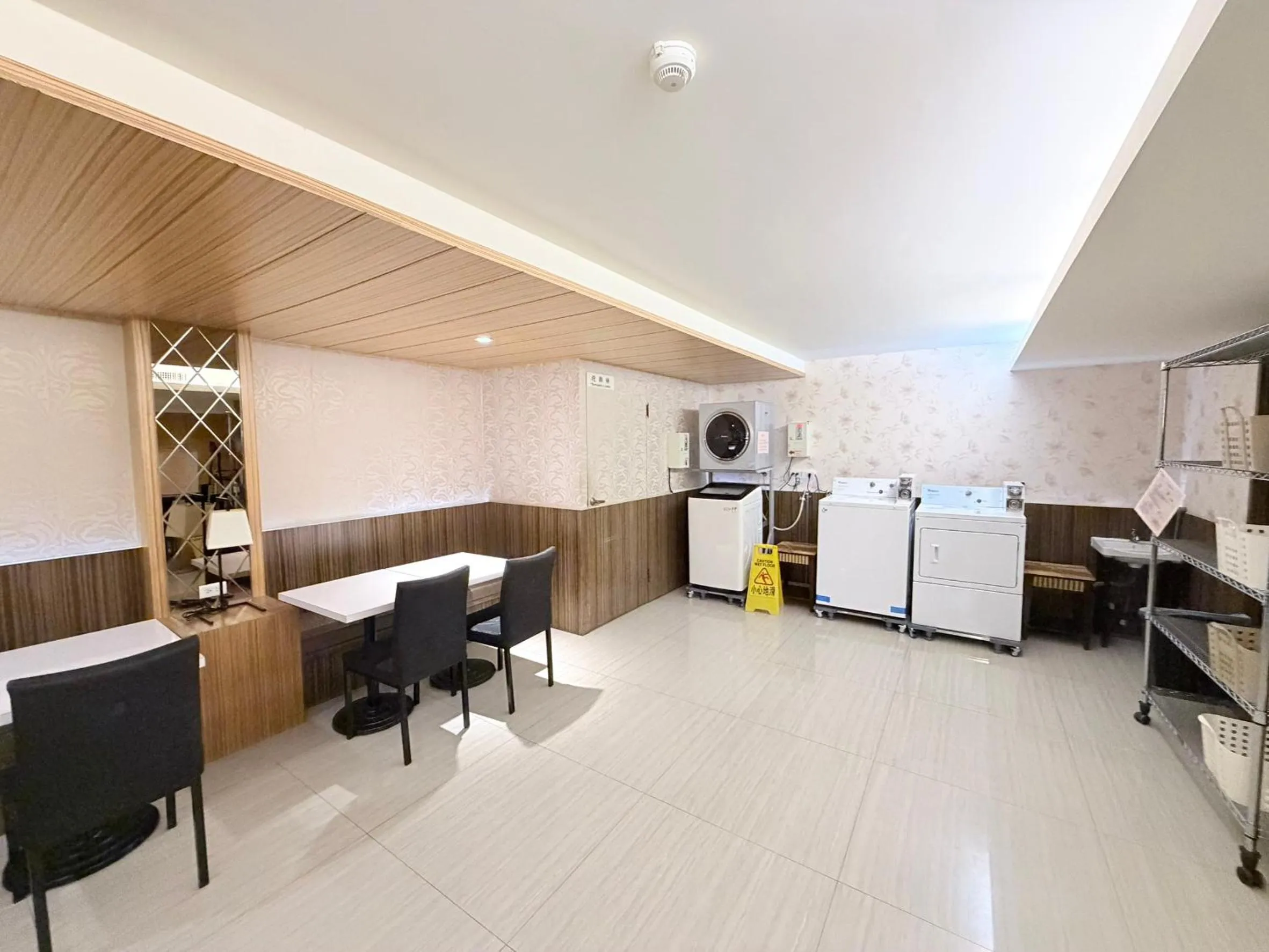 Paris Business Hotel