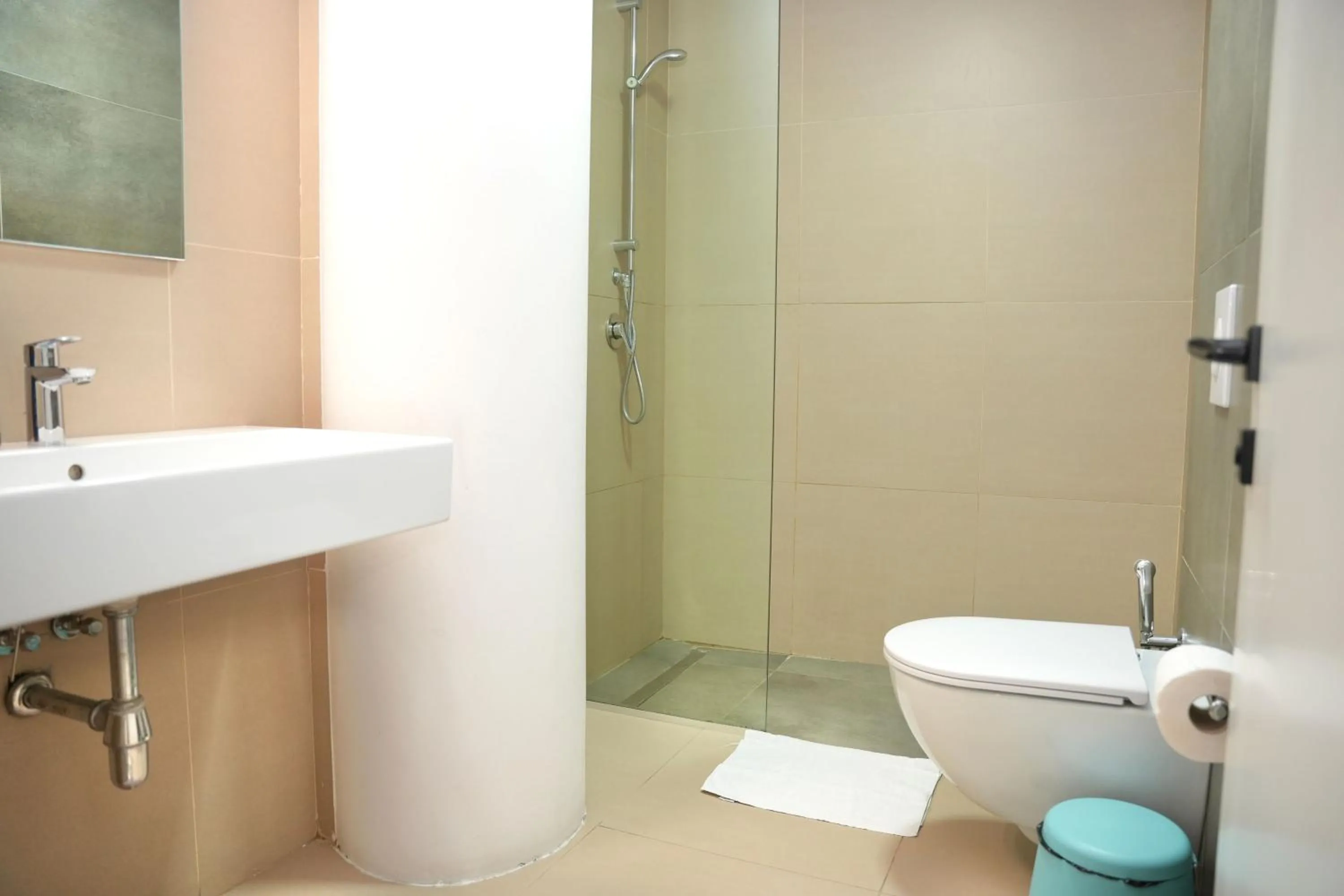 Shower in Rooftop Tirana