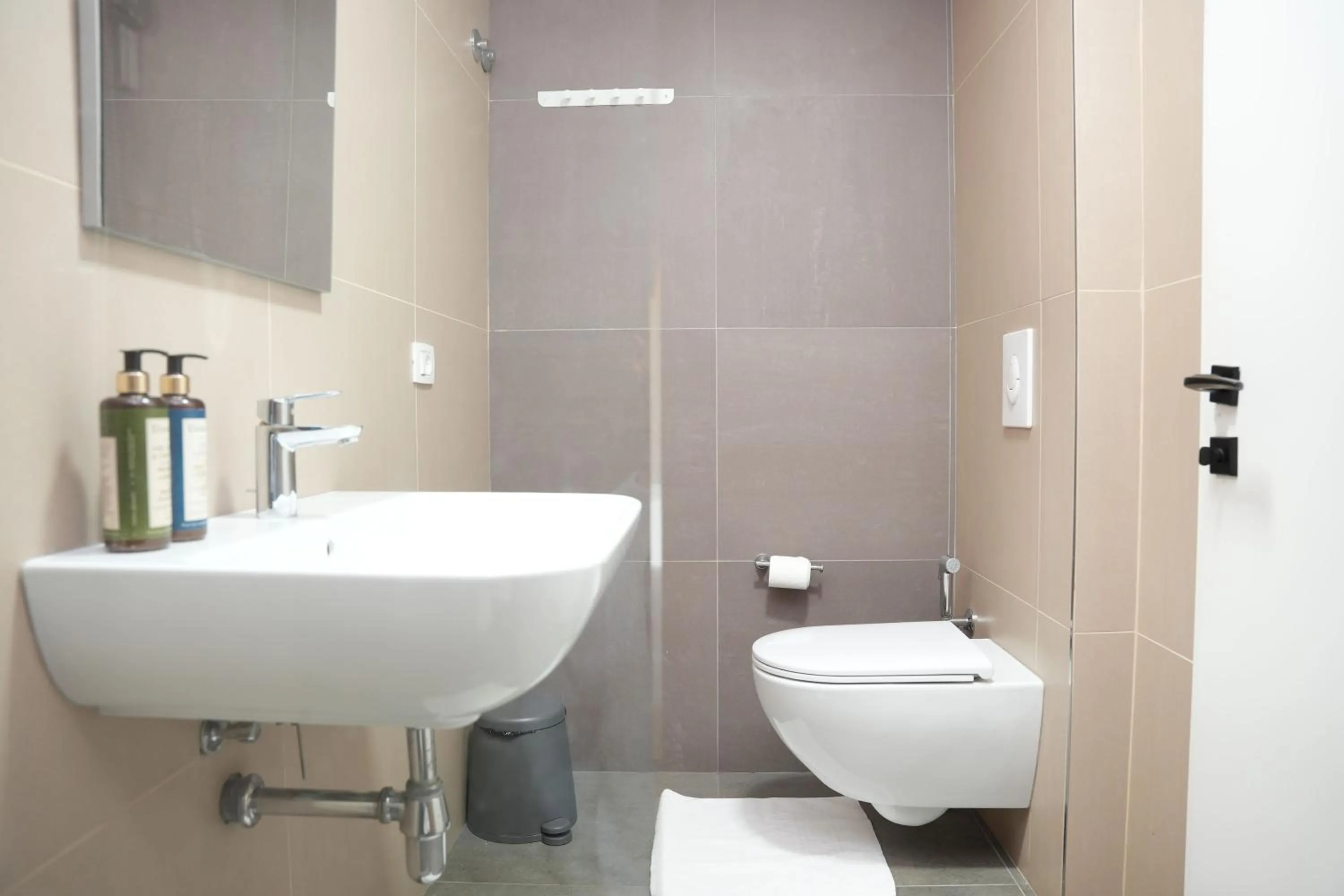 Toilet in Rooftop Tirana