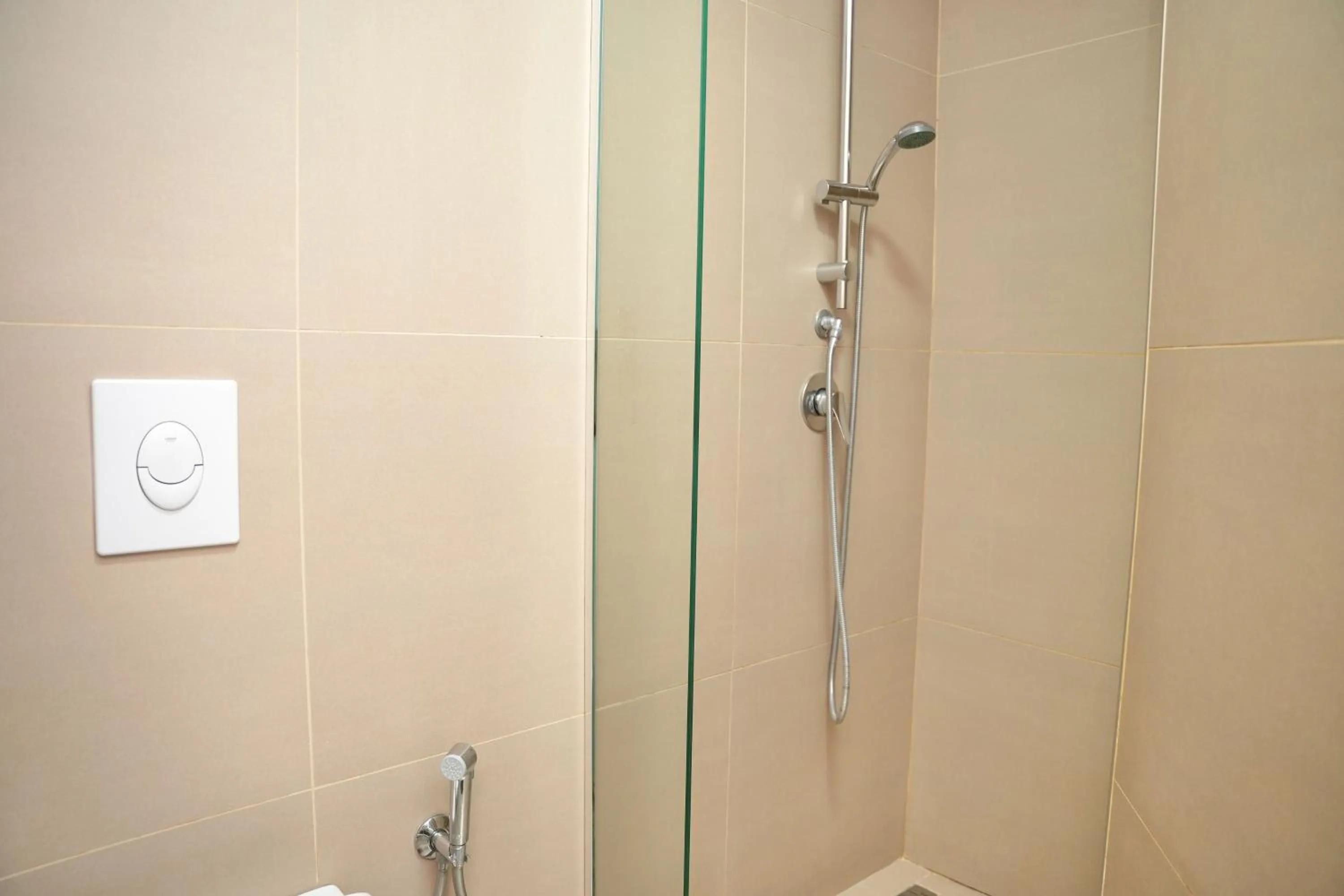 Shower in Rooftop Tirana