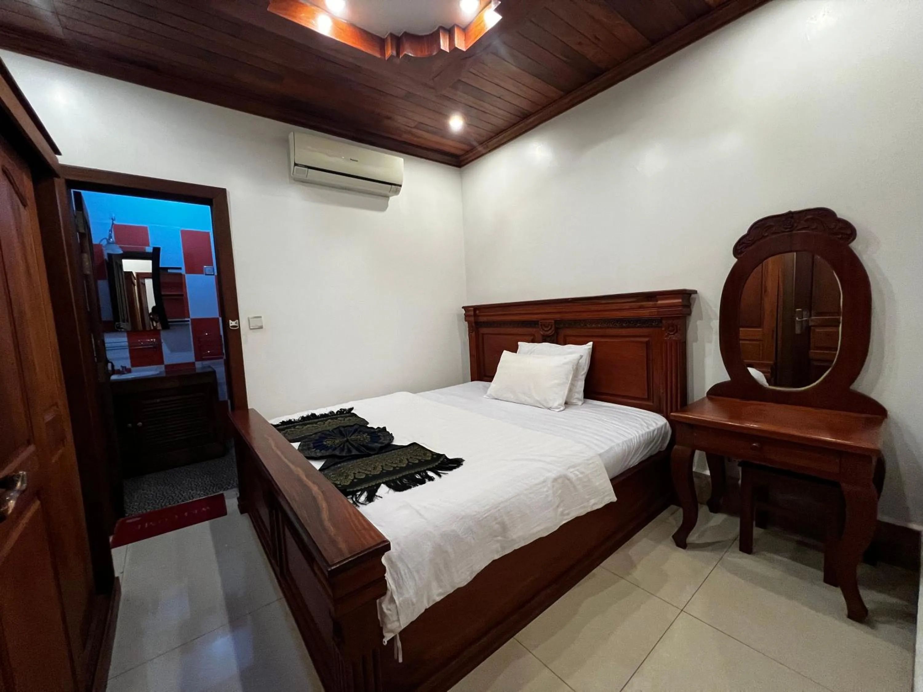 Property building, Bed in Shining Angkor Apartment Hotel