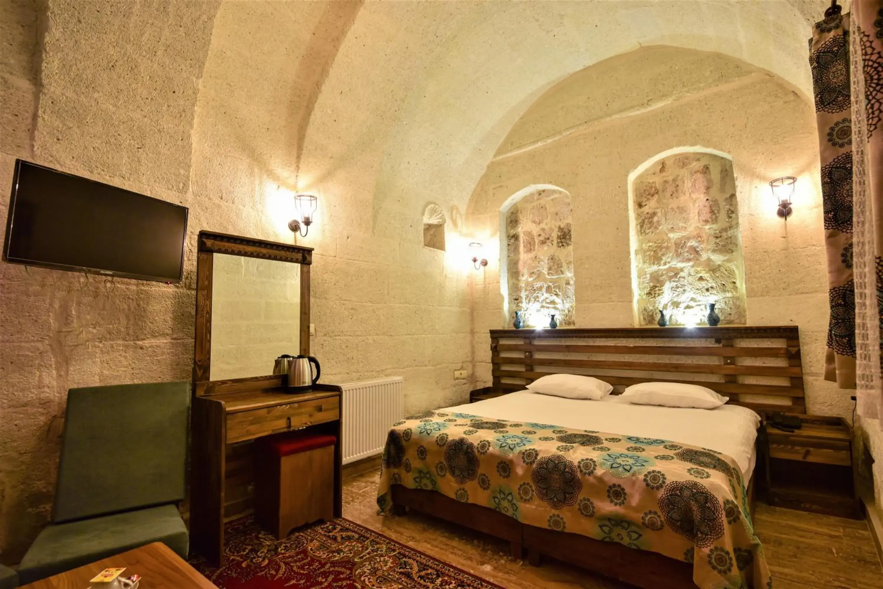 King Room with Spa Bath in Cappadocia Caves Hotel King Room with Spa Bath in Cappadocia Caves Hotel