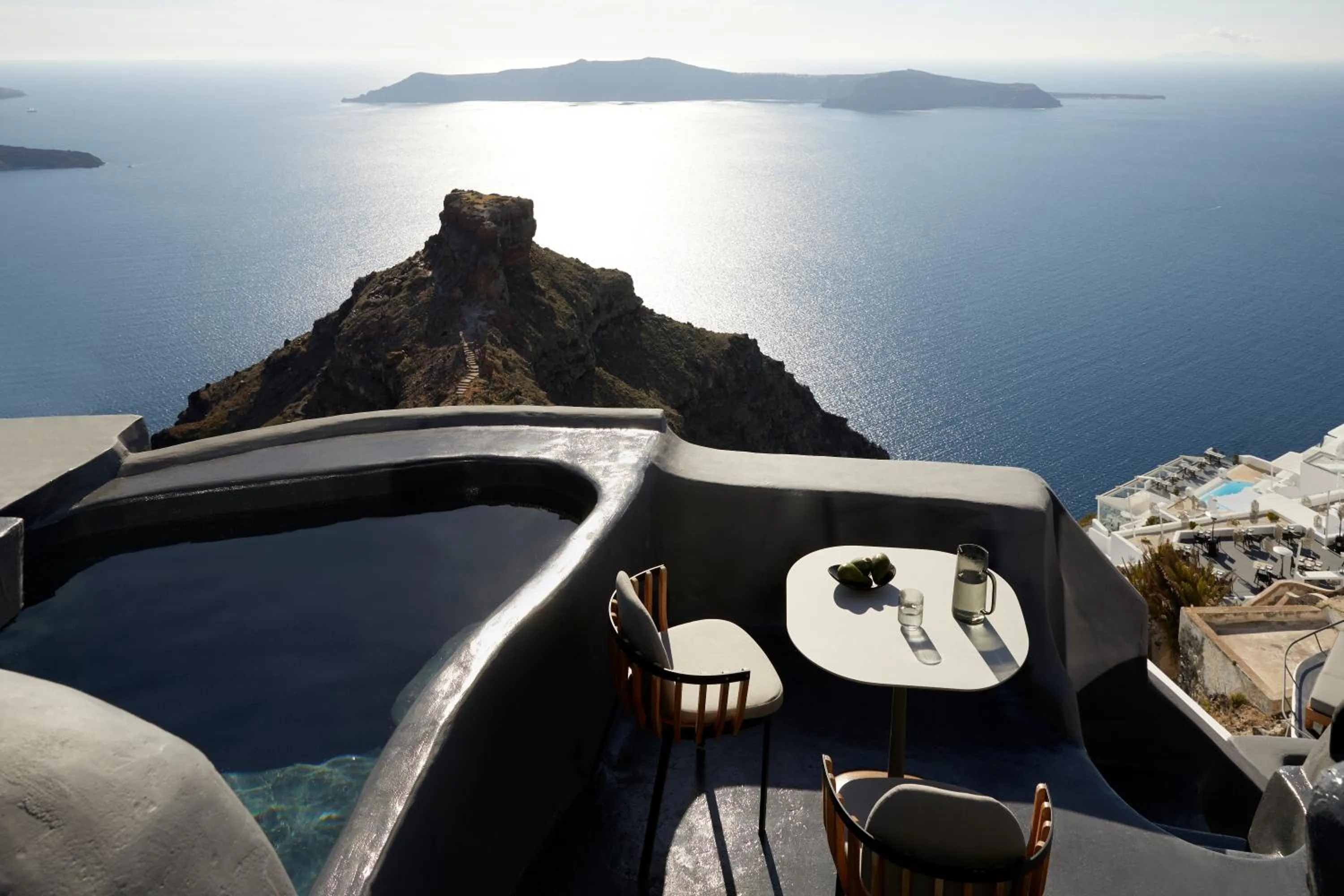 Natural landscape in Kivotos Santorini - Preferred Hotels & Resorts