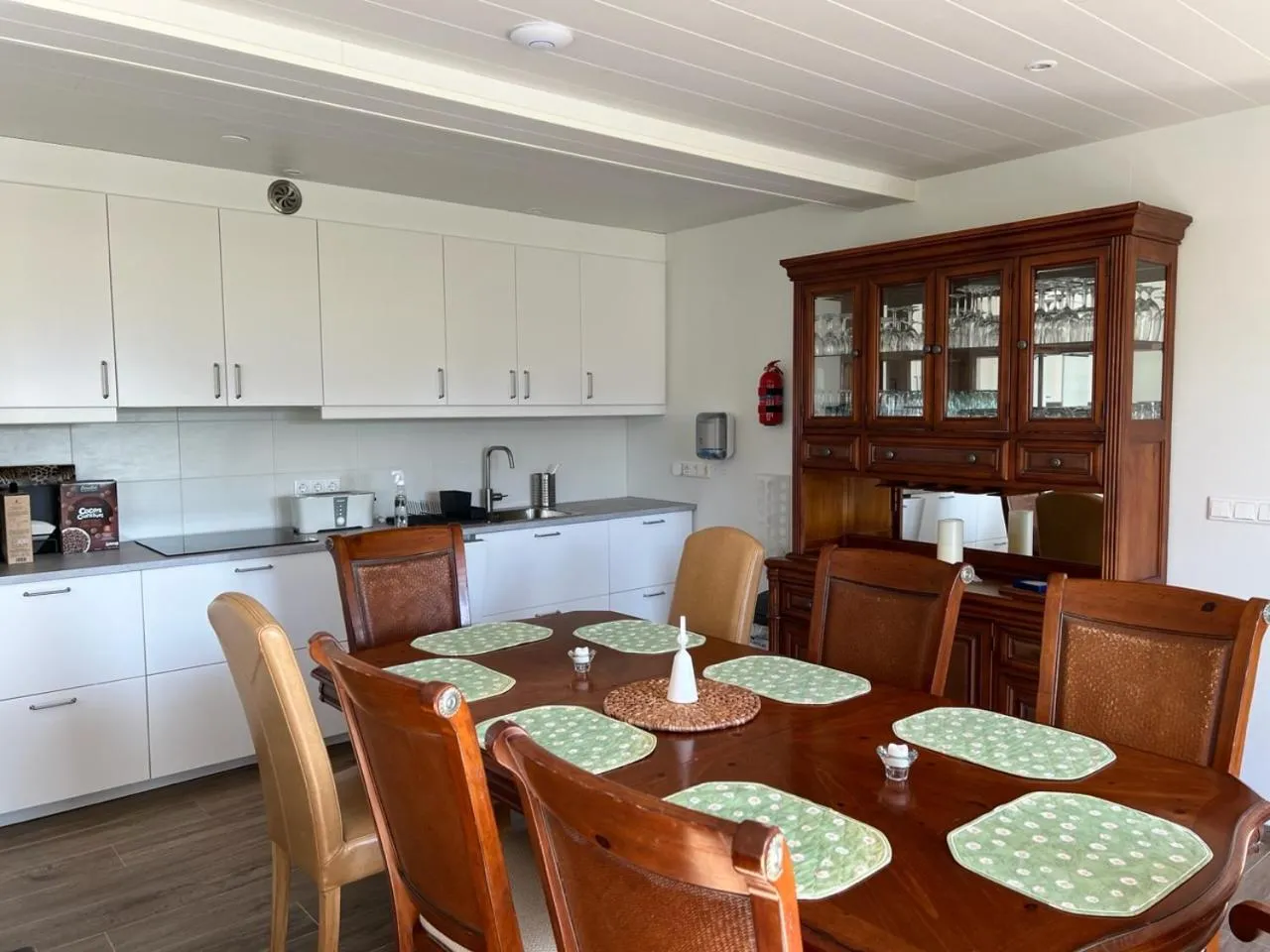 Coffee/tea facilities in Lækjarkot Rooms and Cottages with Kitchen