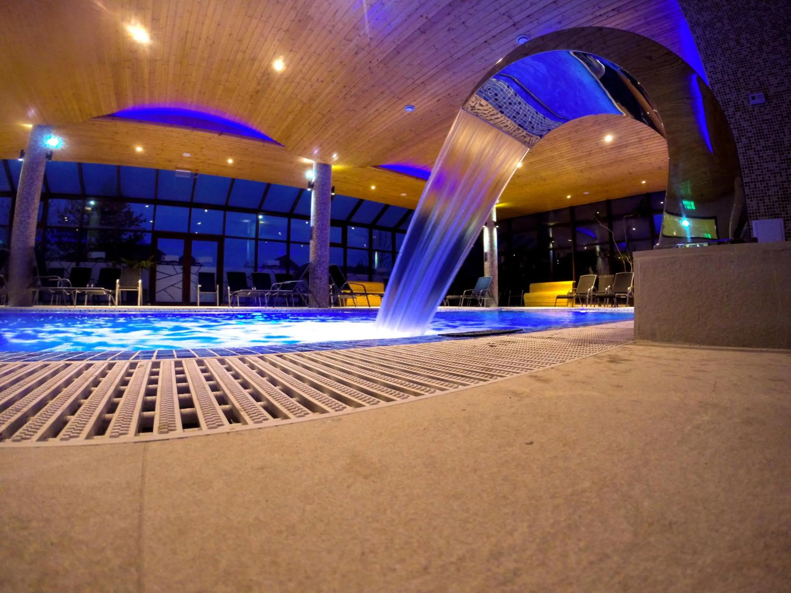 Swimming pool in Hotel Eden