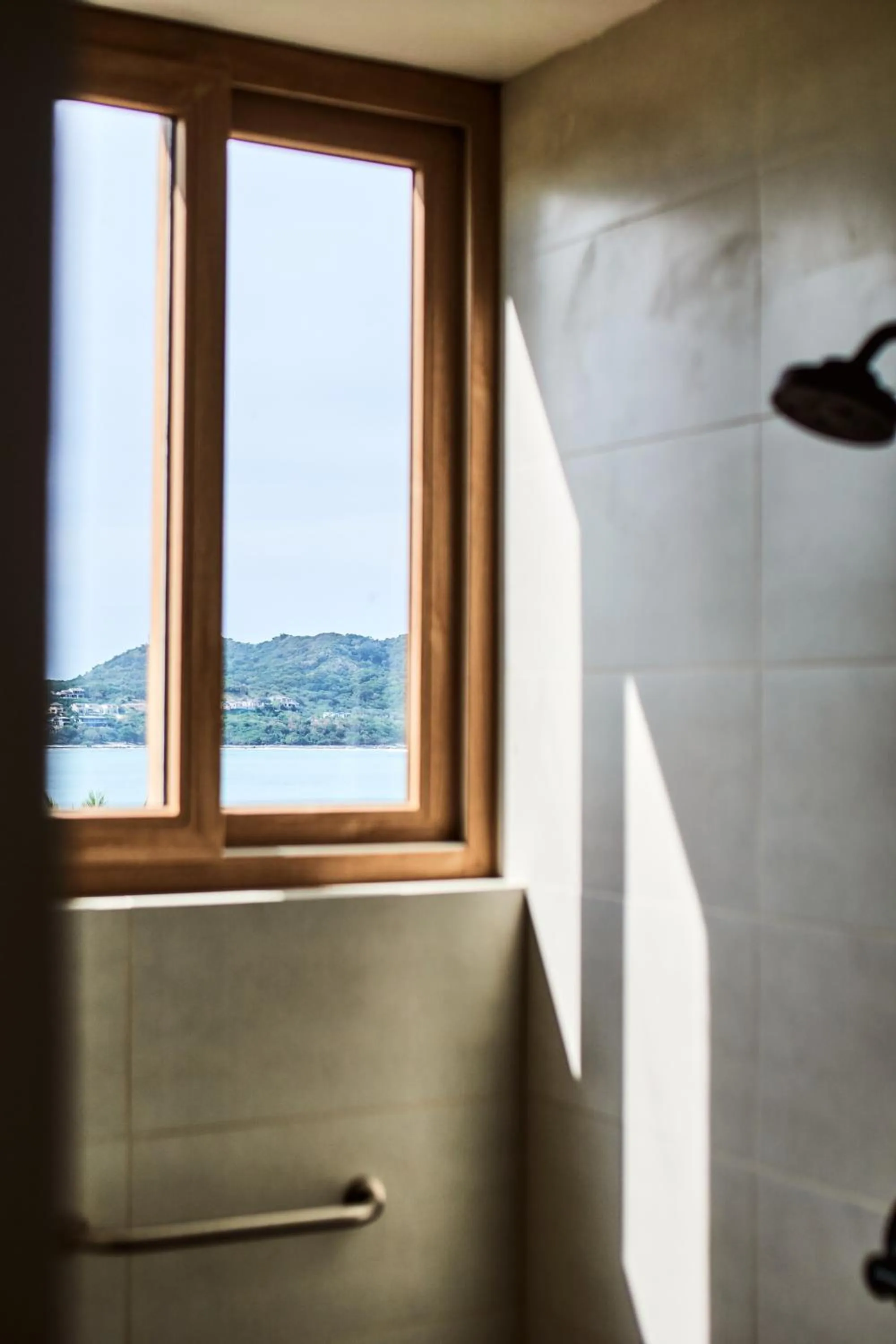 Shower in Hotel Basalto