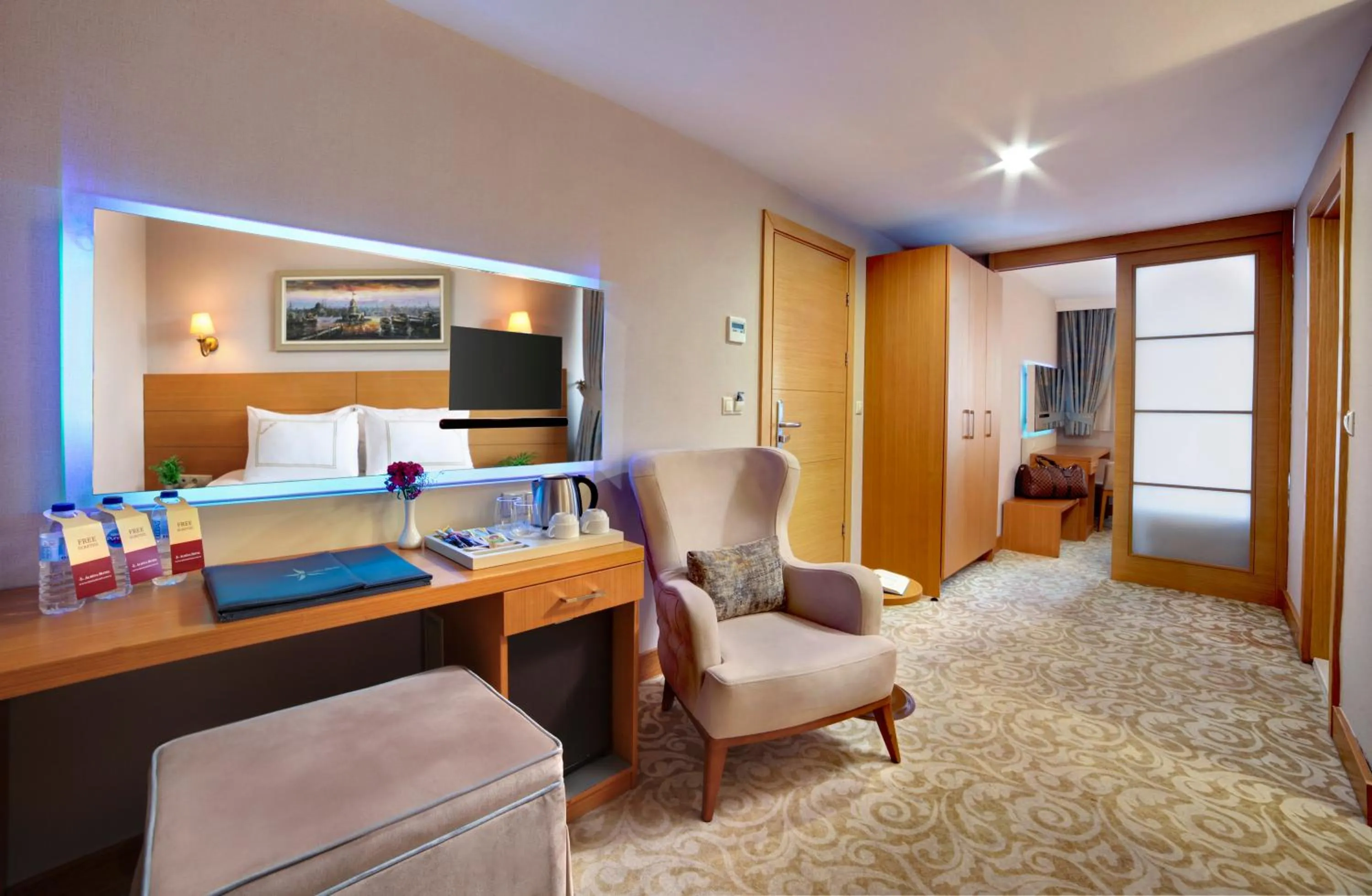 Living room, Bed in Almina Hotel - Special Class