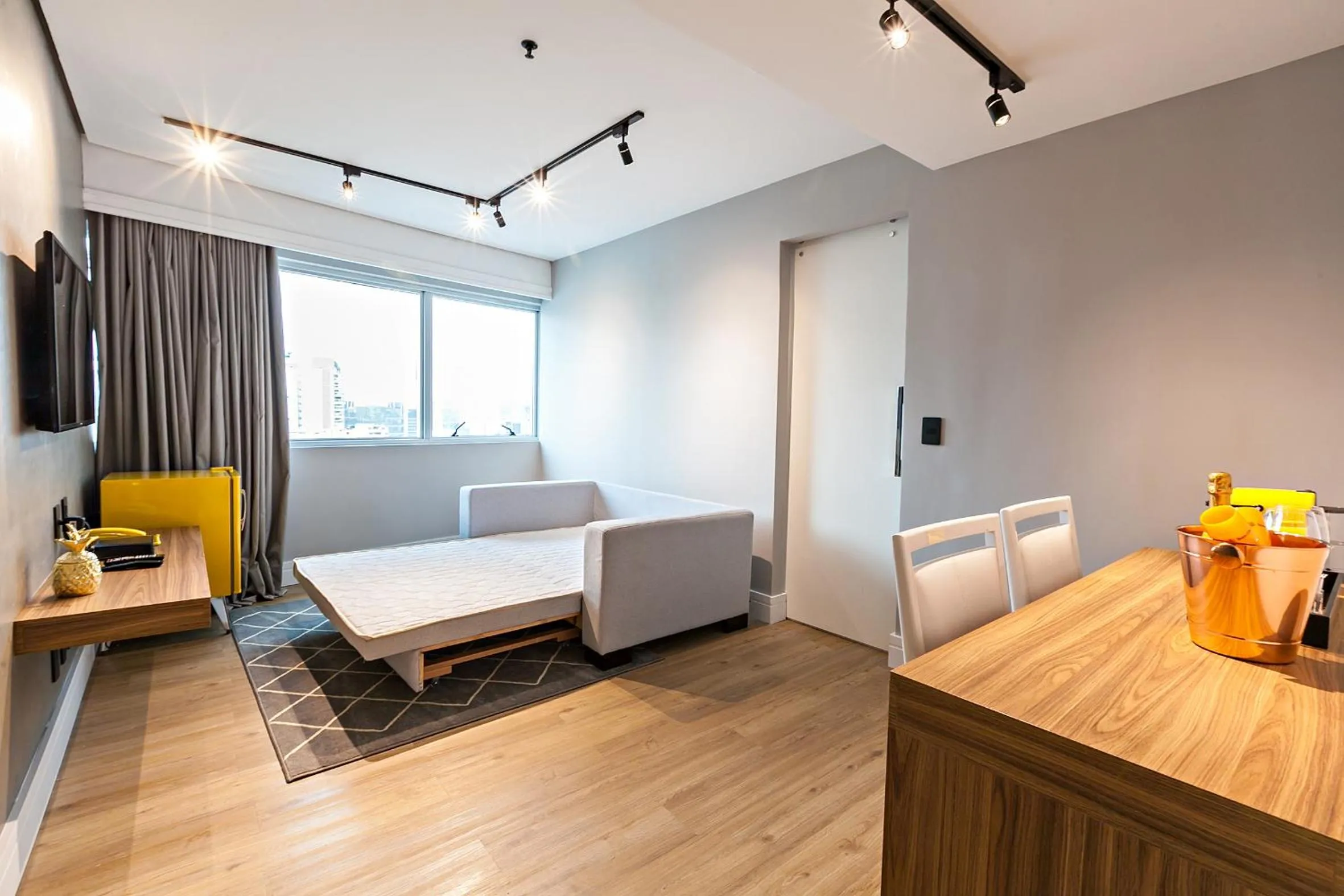 Living room, Bed in You Stay at Vila Olimpia - ITC