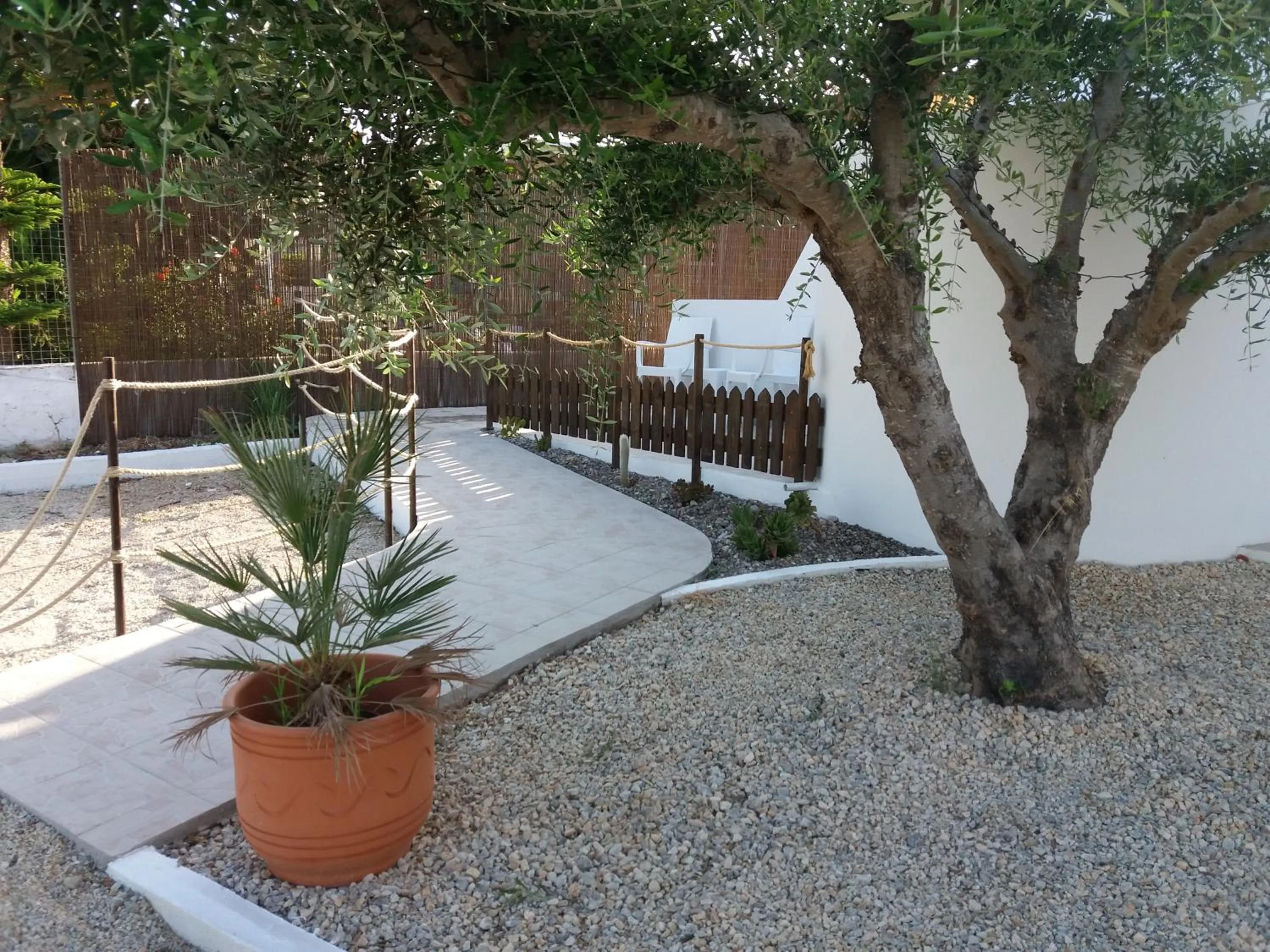 Facade/entrance in Delphini Studios - for the disabled