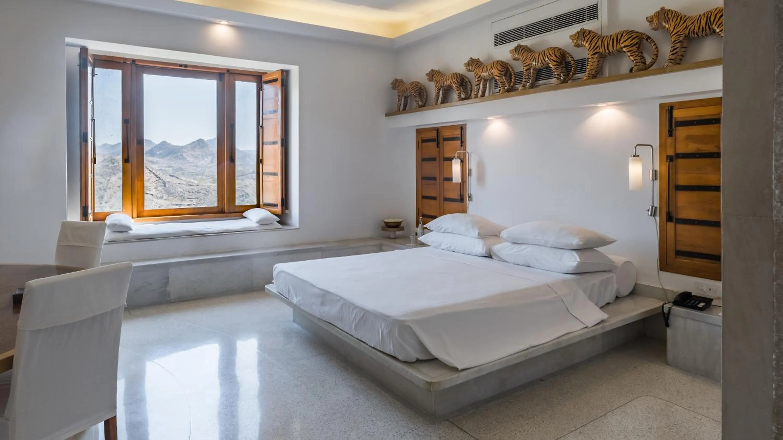 Bedroom, Bed in RAAS Devigarh