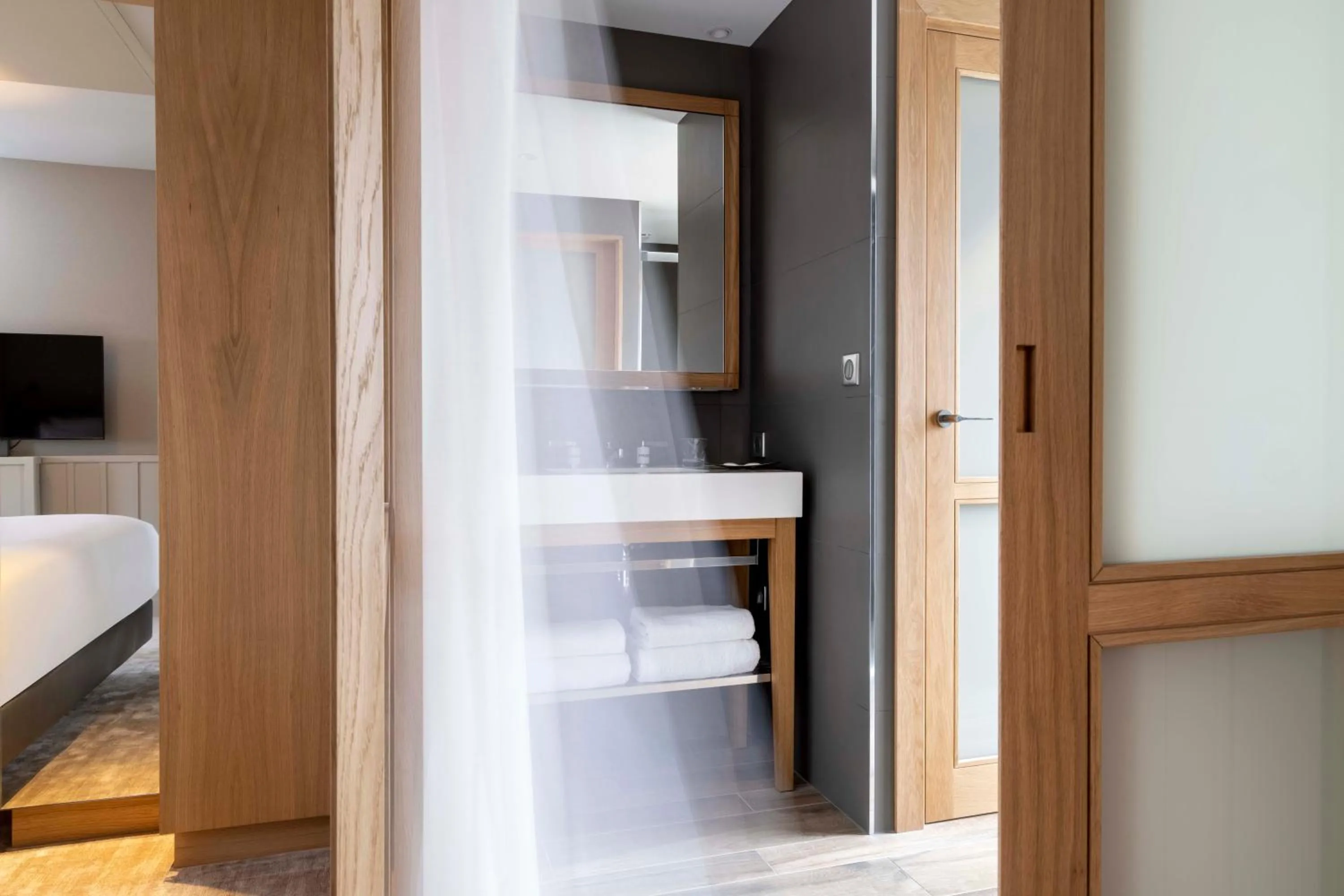 Bed in Hotel Les Vikings