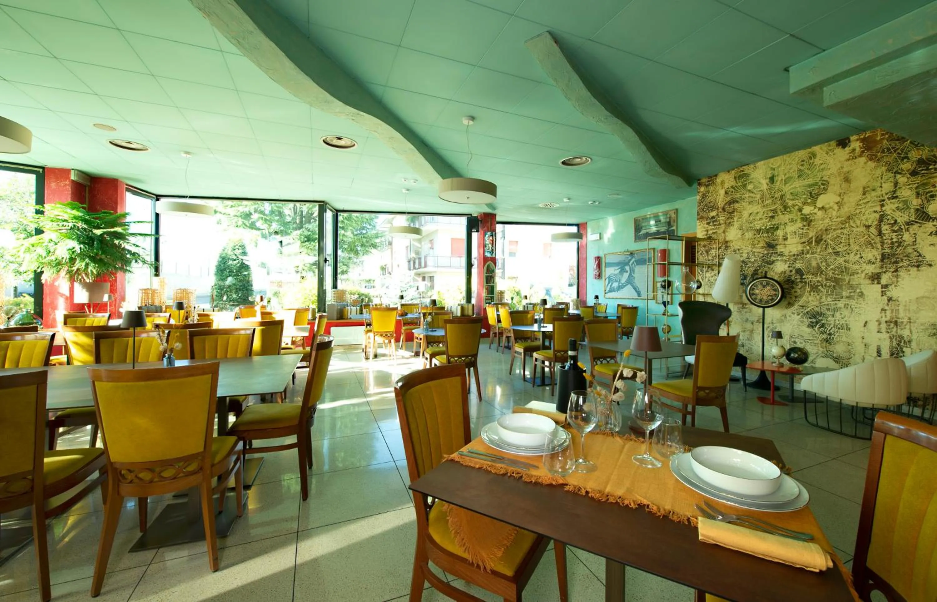 Restaurant/places to eat in Castagna Palace Hotel & Restaurant