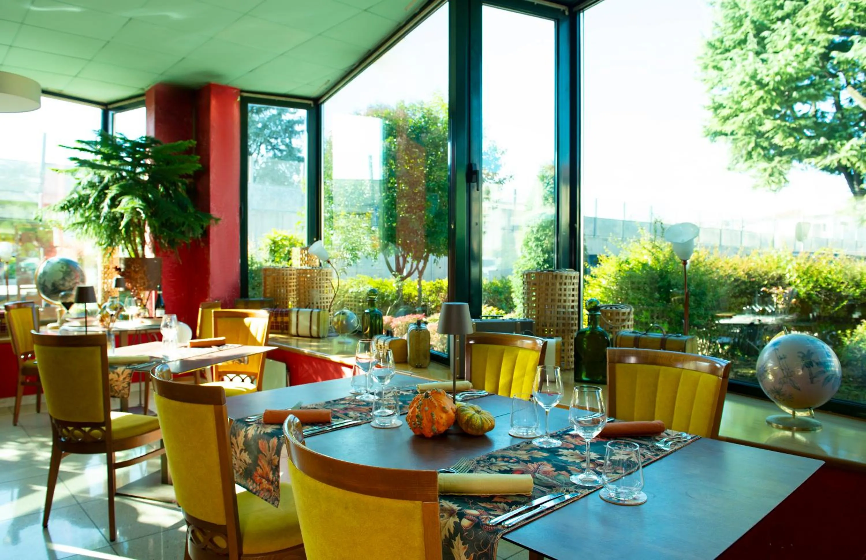 Restaurant/places to eat in Castagna Palace Hotel & Restaurant