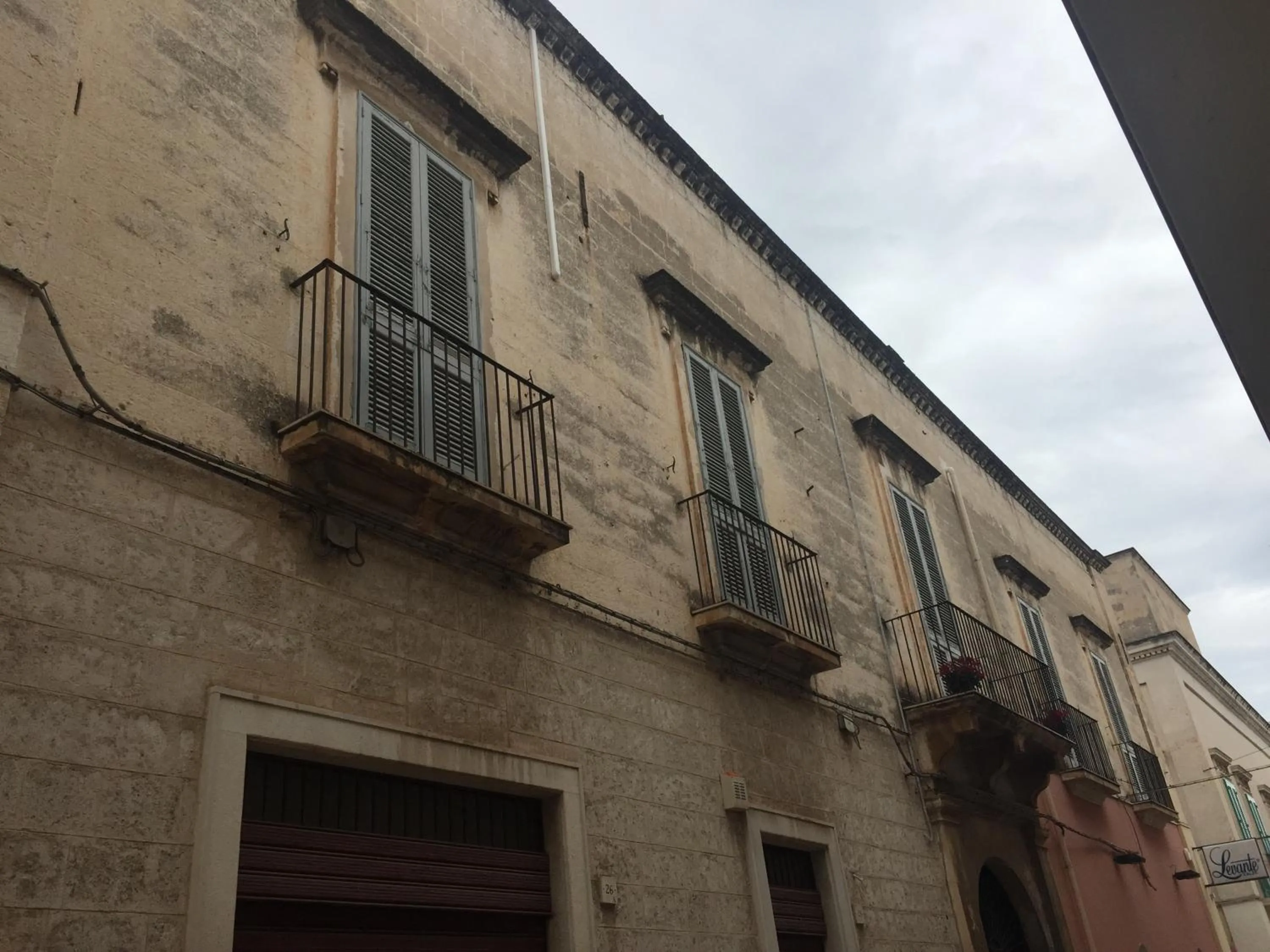 Property building in Palazzo Laguardia