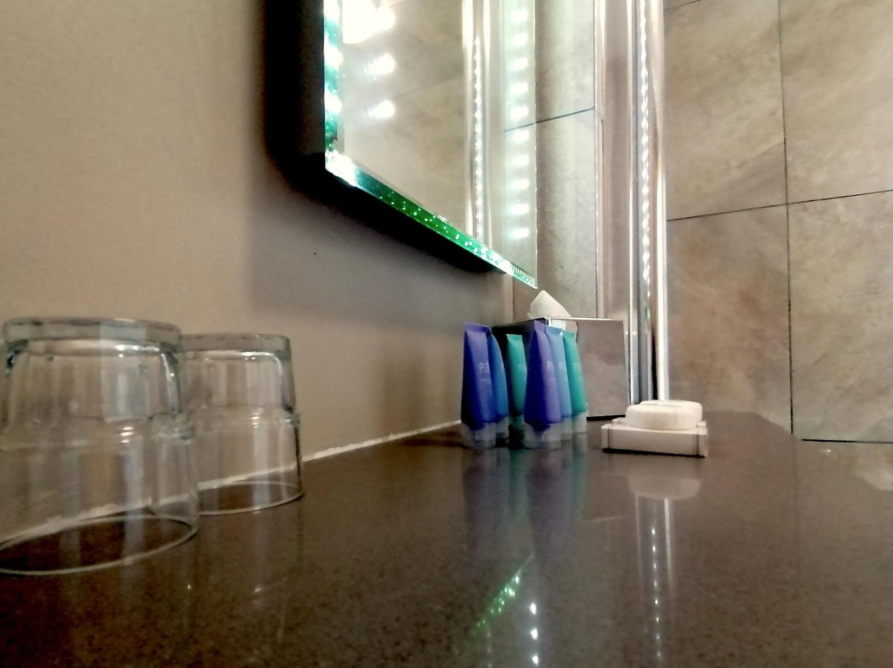 Bathroom in Causeway Hotel